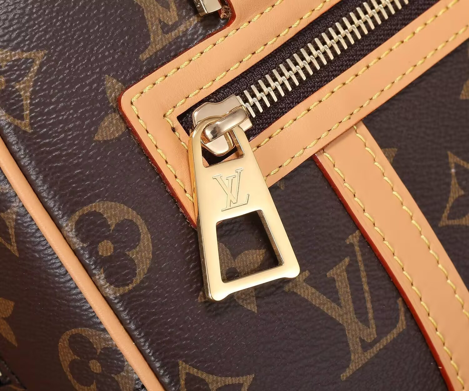 LV CITE M46321 26x16x11cm