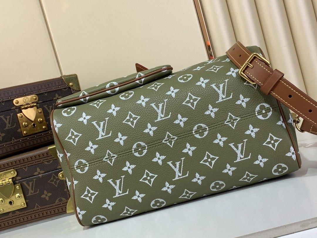 LV Speedy P9 Bandoulière 30 M15241 30x21x17cm