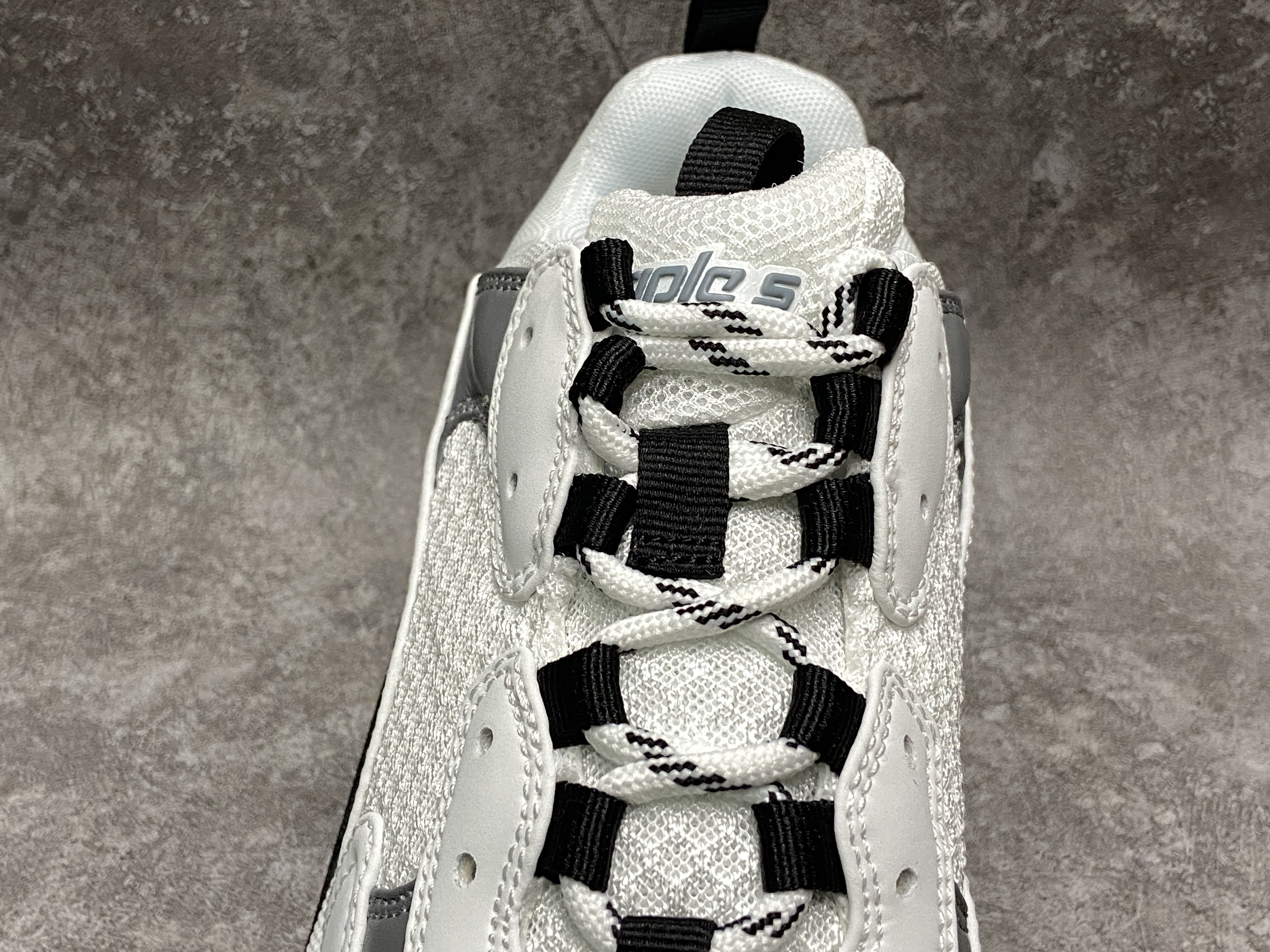 Balenciga Triple S Black White