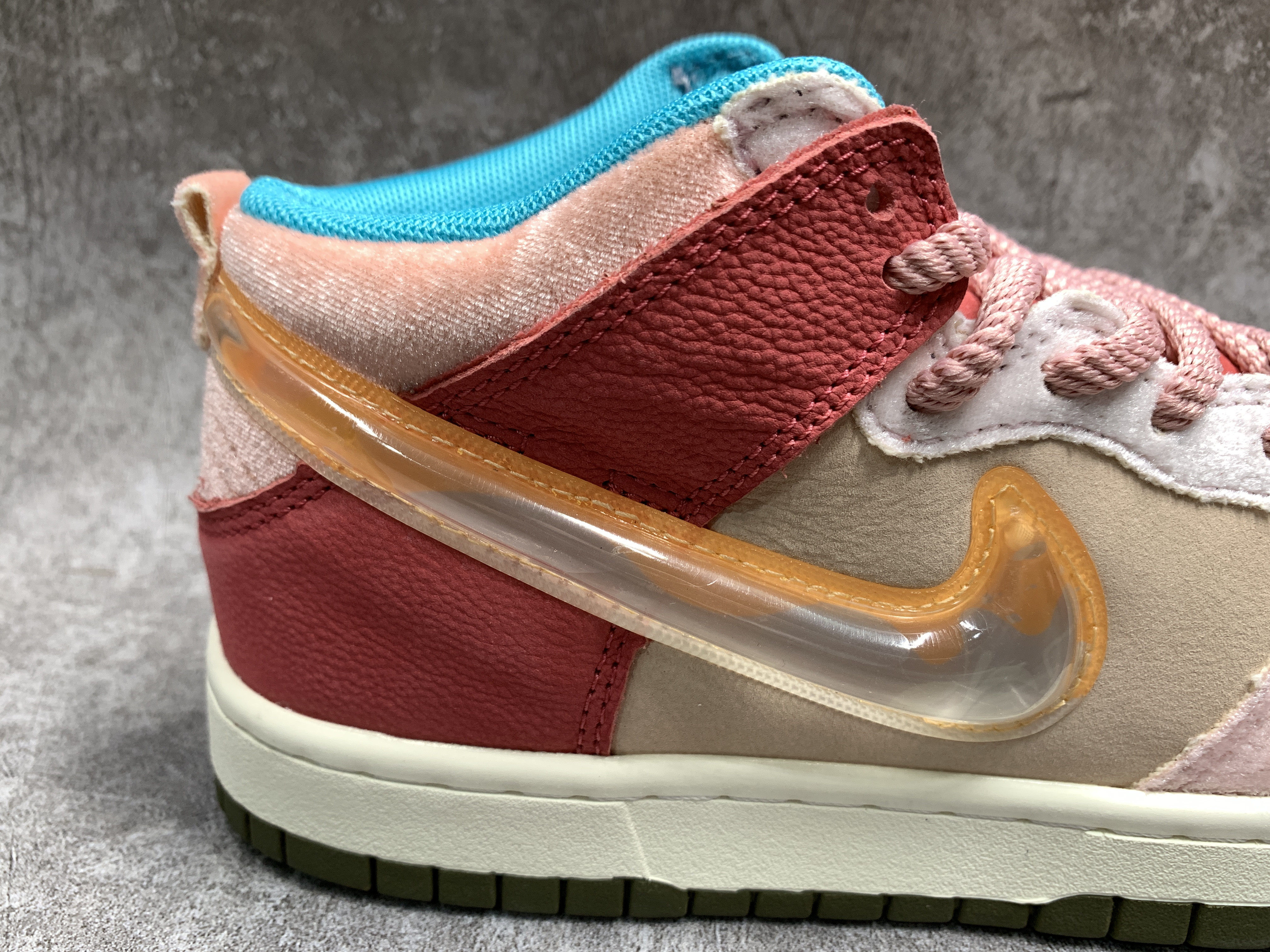 Nike Dunk Mid Social Status Free Lunch Strawberry Milk