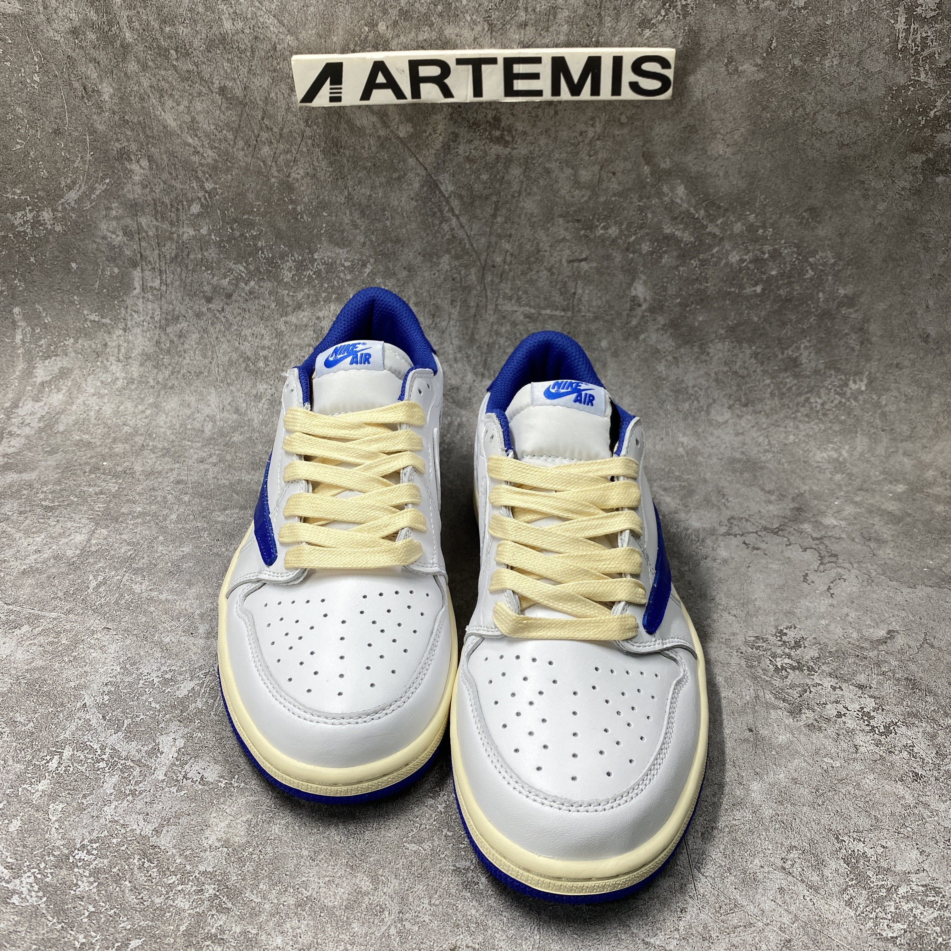 Travis Scott x Air Jordan 1 Low White Blue