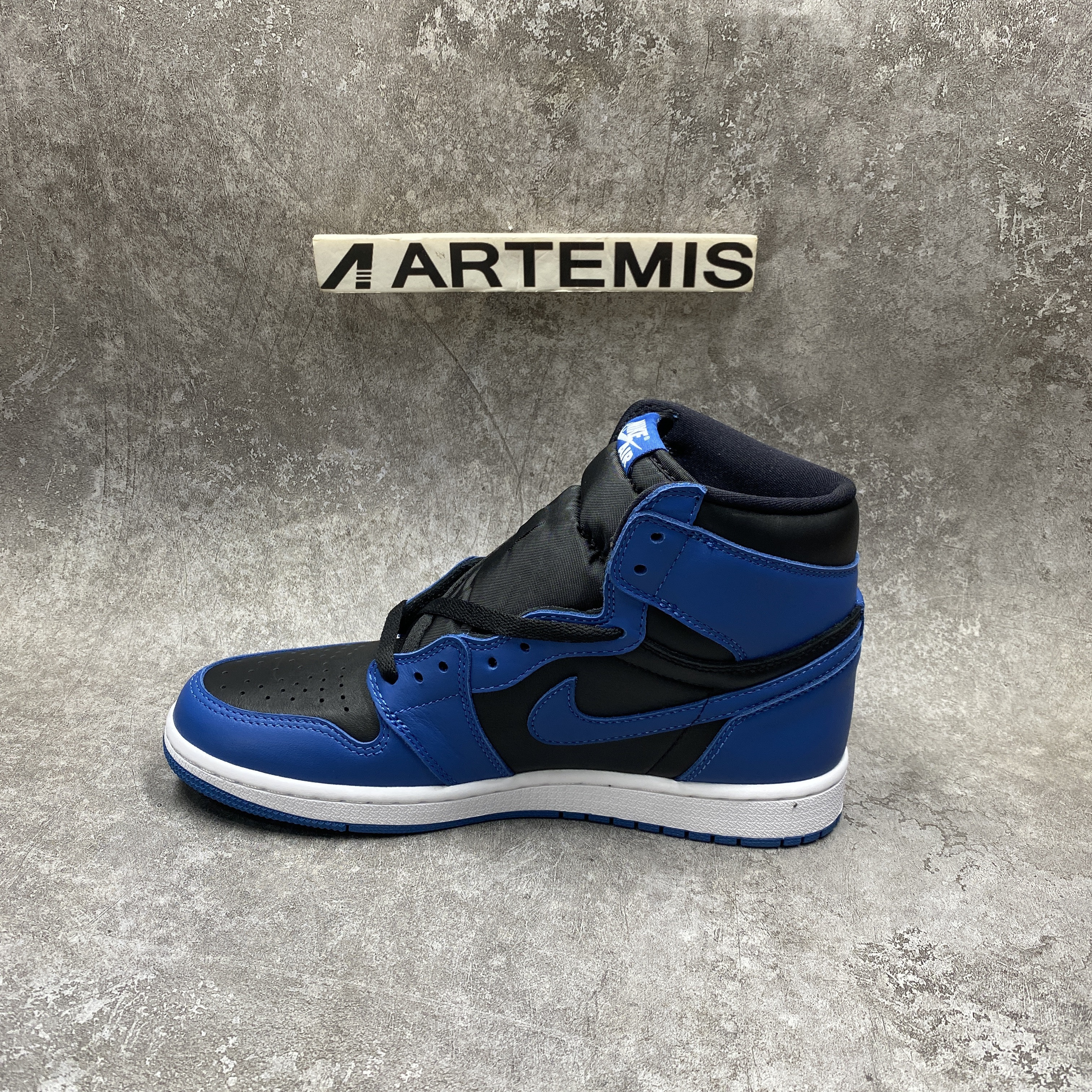 Air Jordan 1 Retro High OG Dark Marina Blue
