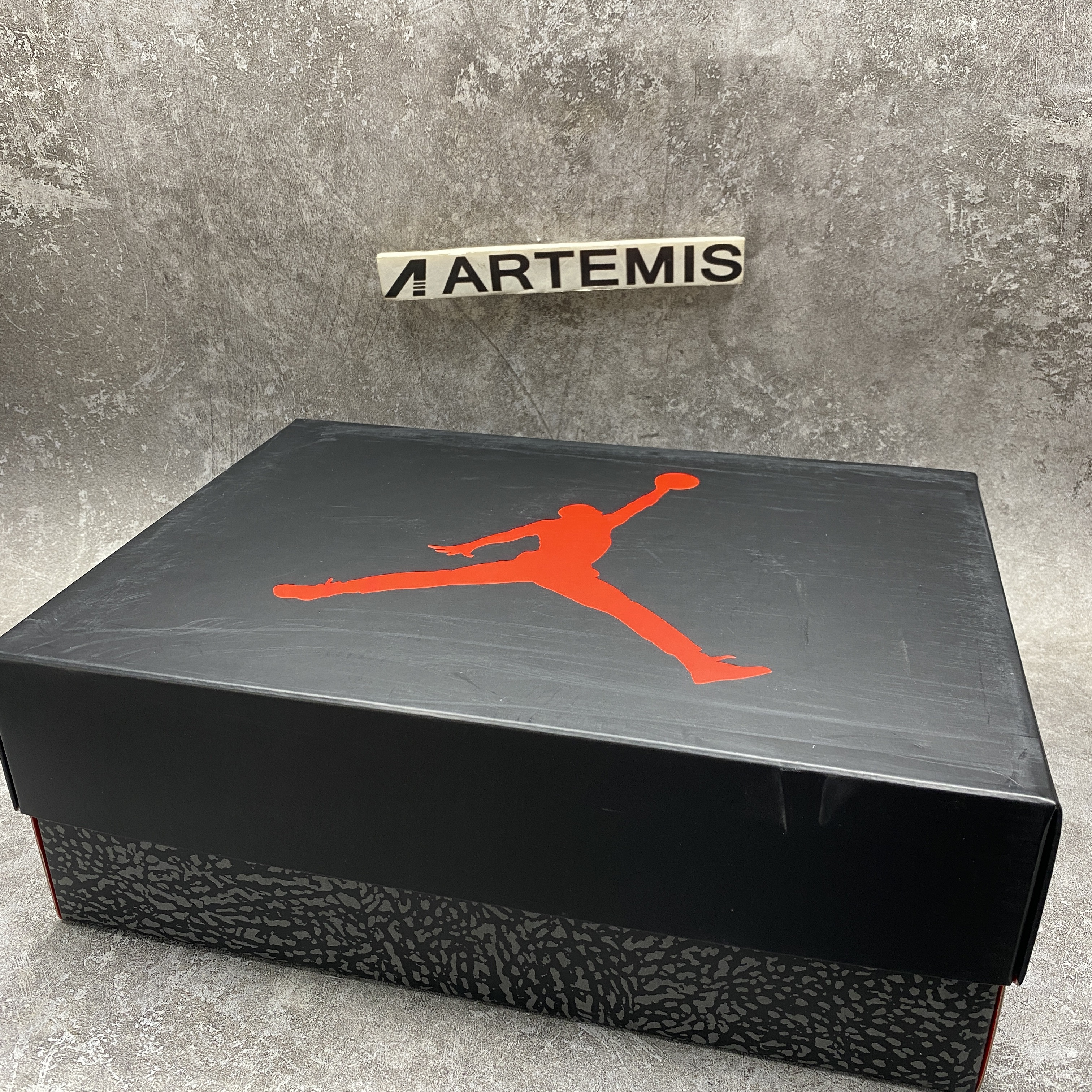 Air Jordan 3 OG “Fire Red” 2022