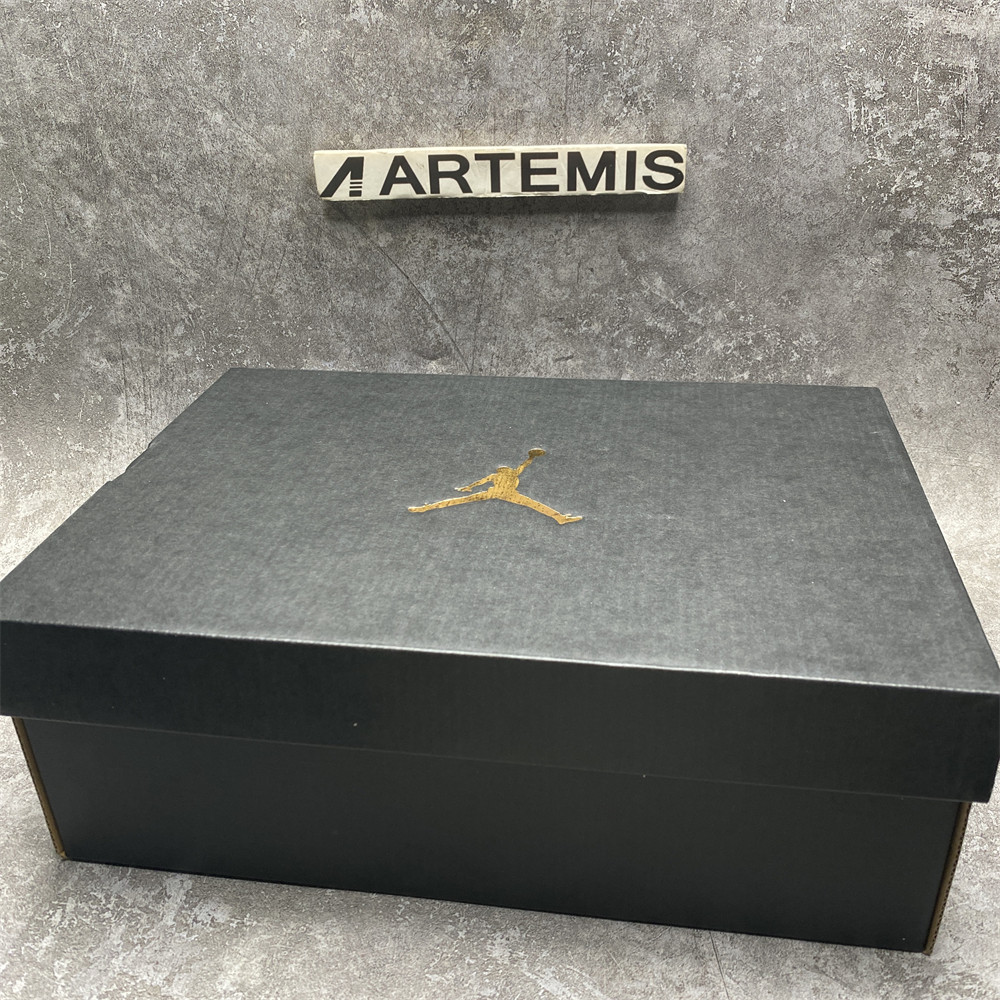 AIR JORDAN 1 PHAT LOW