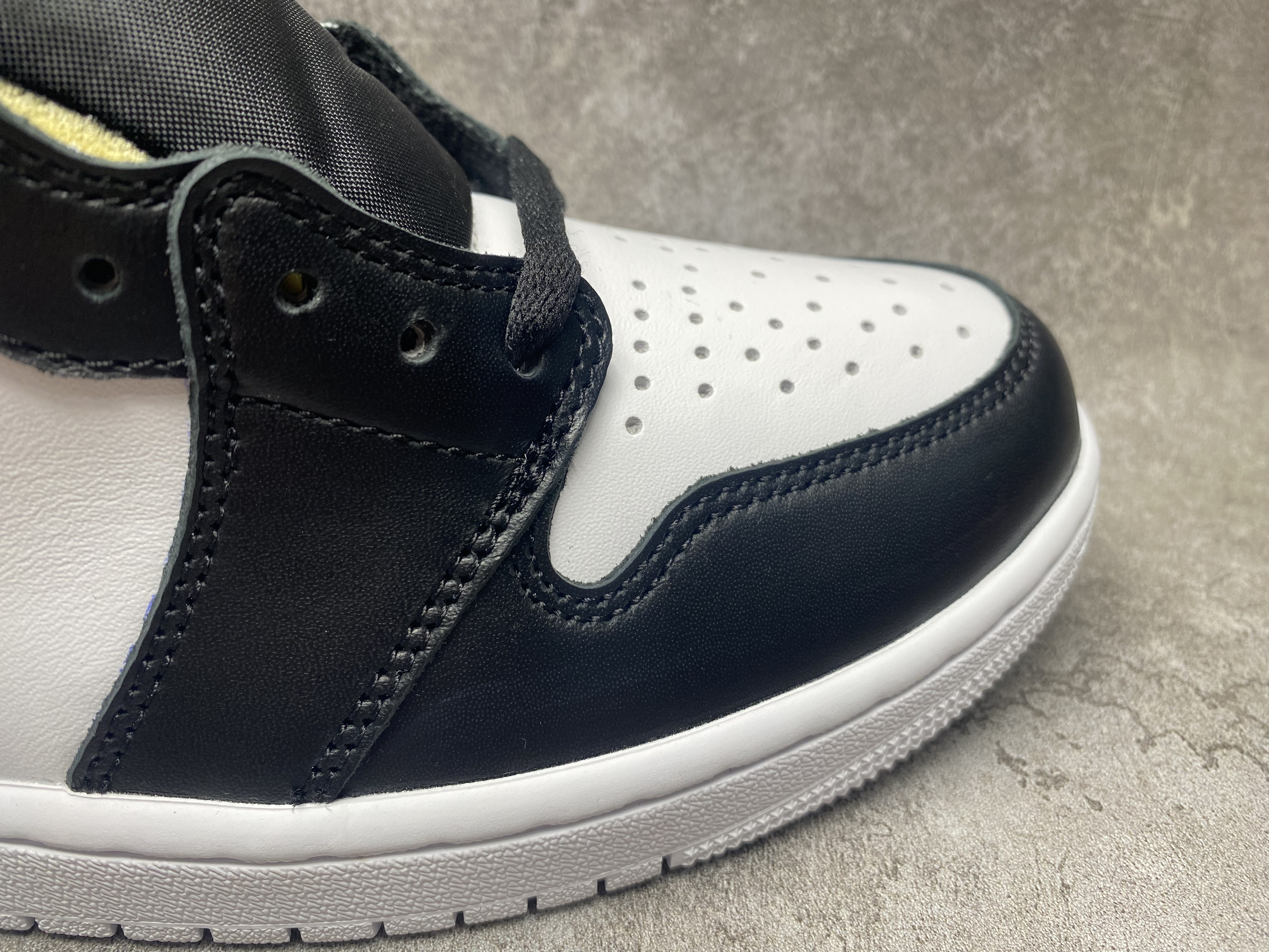 UA Jordan 1 Retro High OG