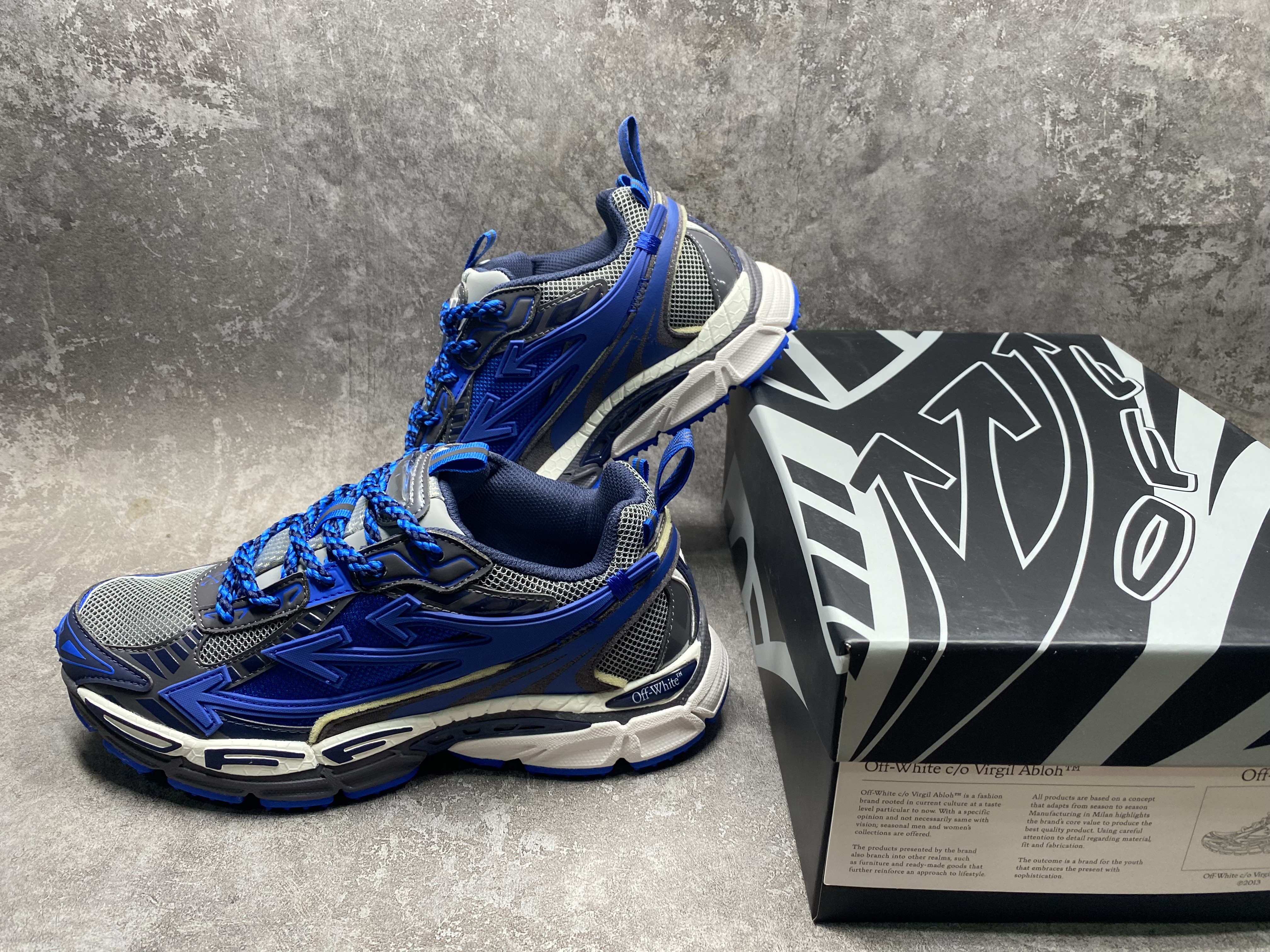 UA Off-White "BE RIGHT BACK"