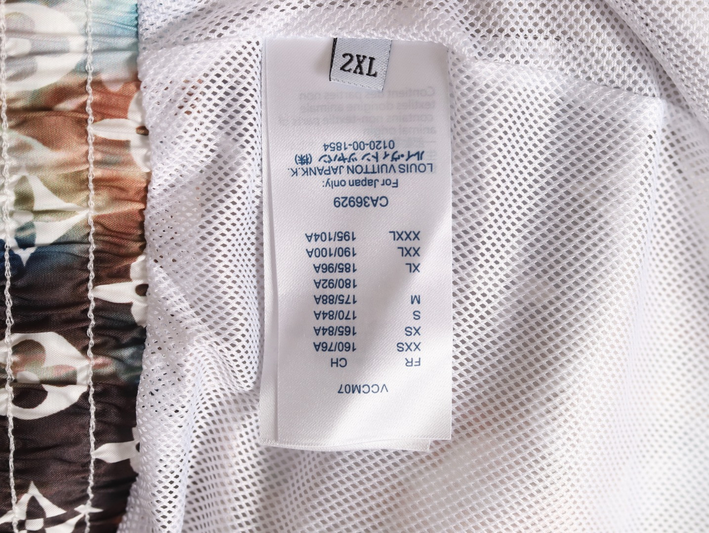 l0*is V*t0n lv shorts