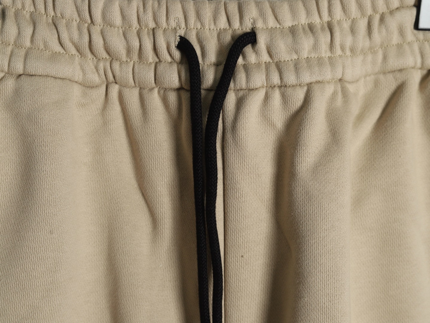 Ch**me He**ts 24ss shorts