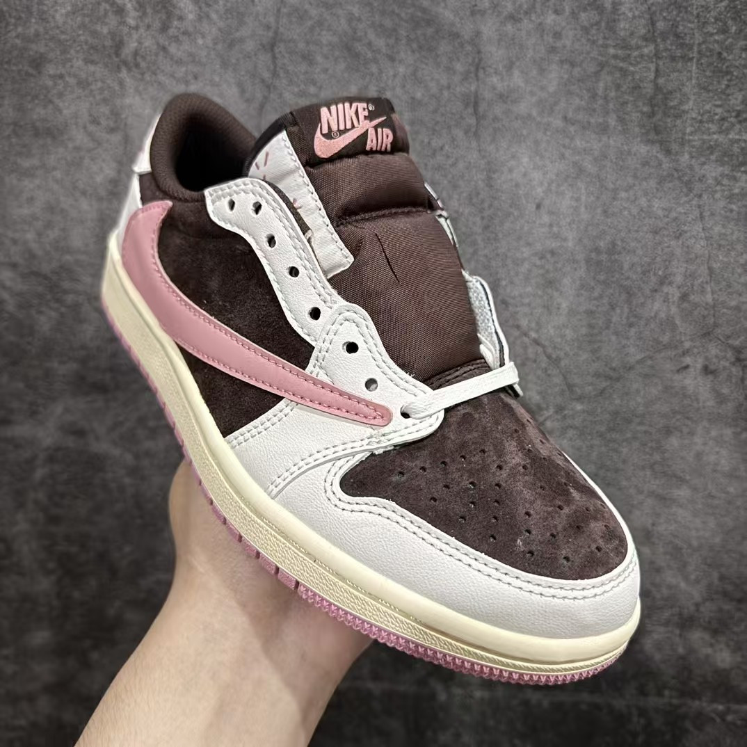 UA NIKE TRAVIS SCOTT X AIR JORDAN 1 LOW