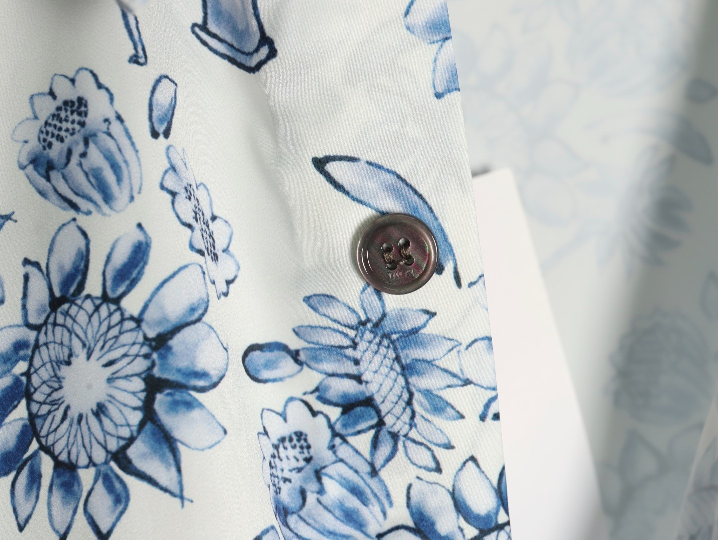 D*or short-sleeved shirts