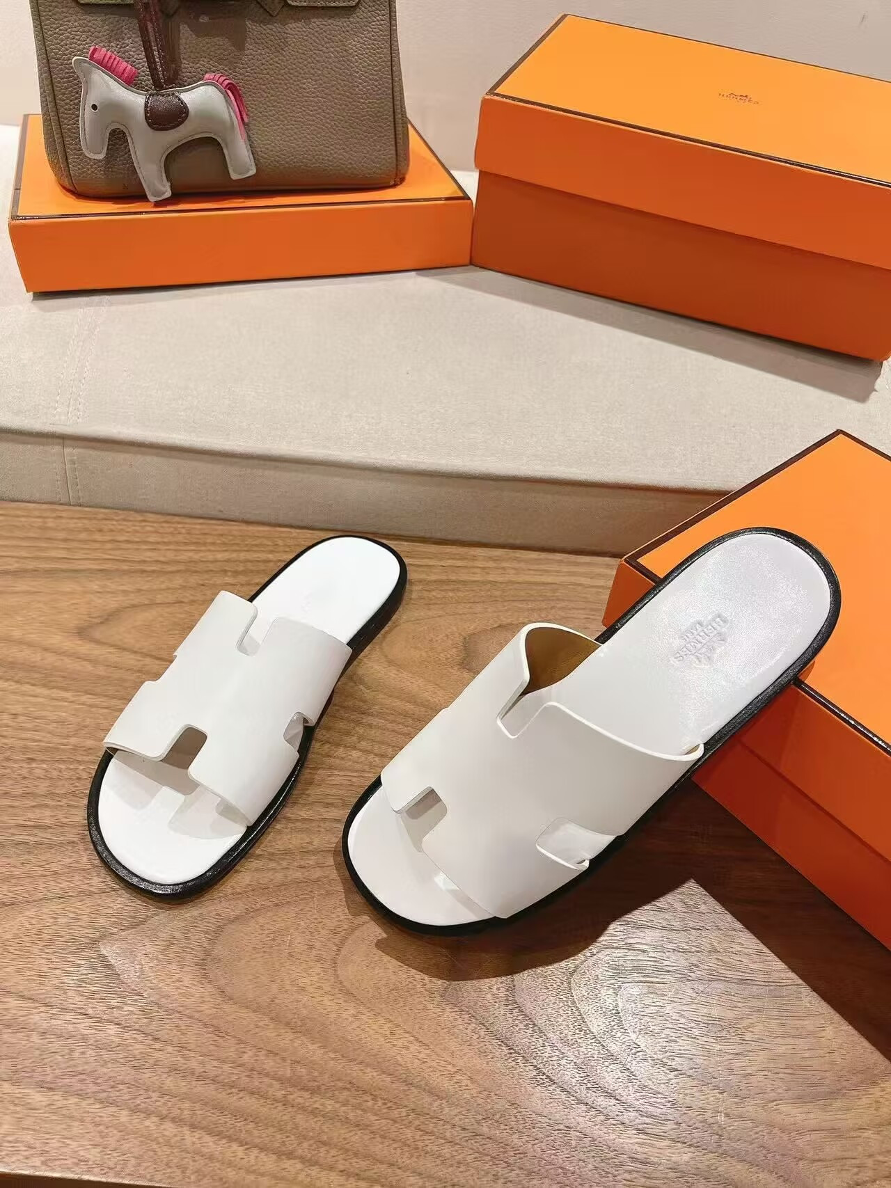 UA Hermès Izmir sandal
