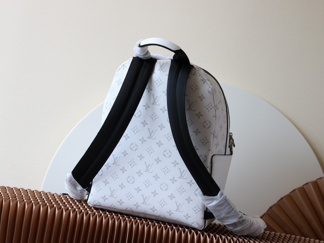 LV Discovery Backpack M31061 29×38×20cm