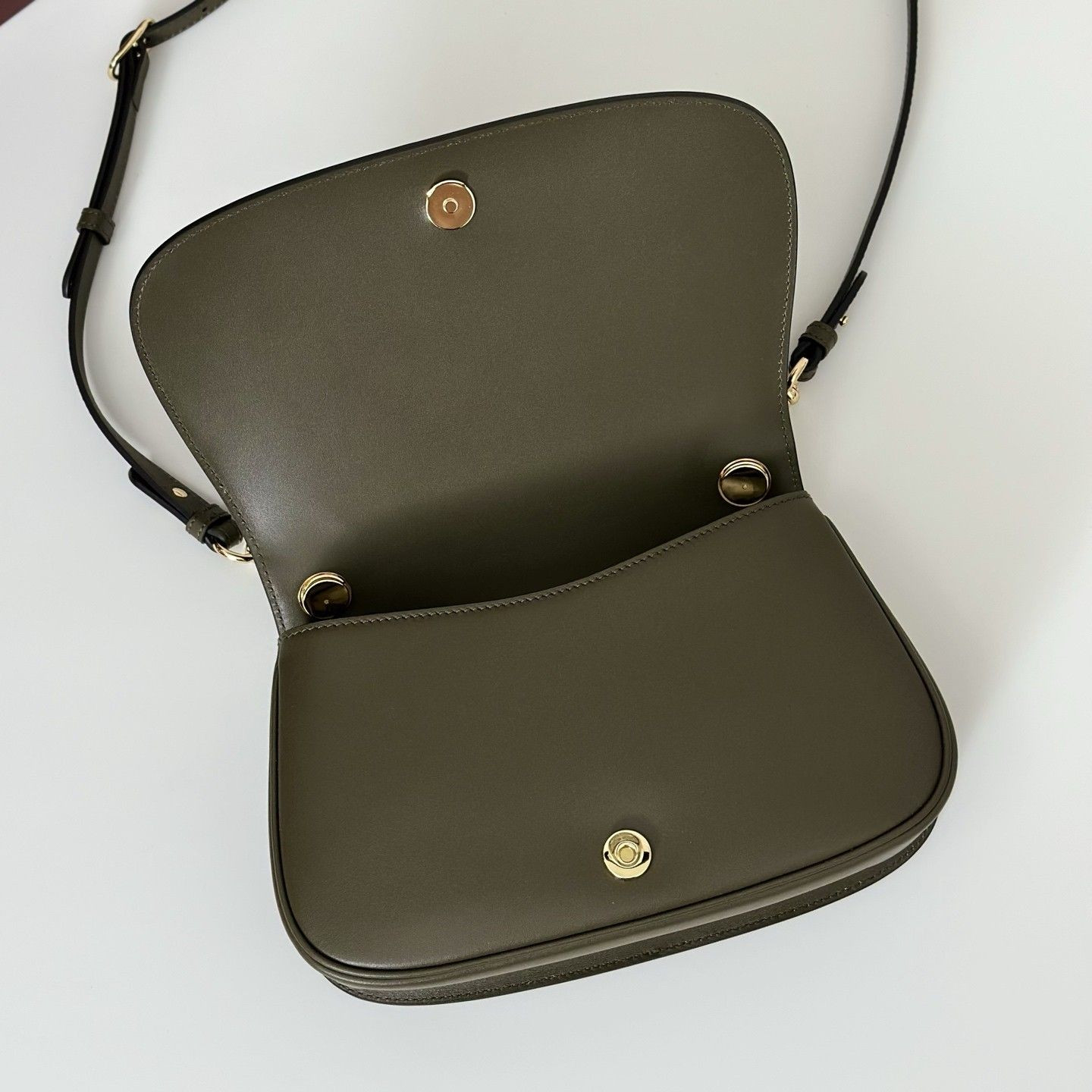 G*u*i blondie medium top handle bag 27x17x7cm