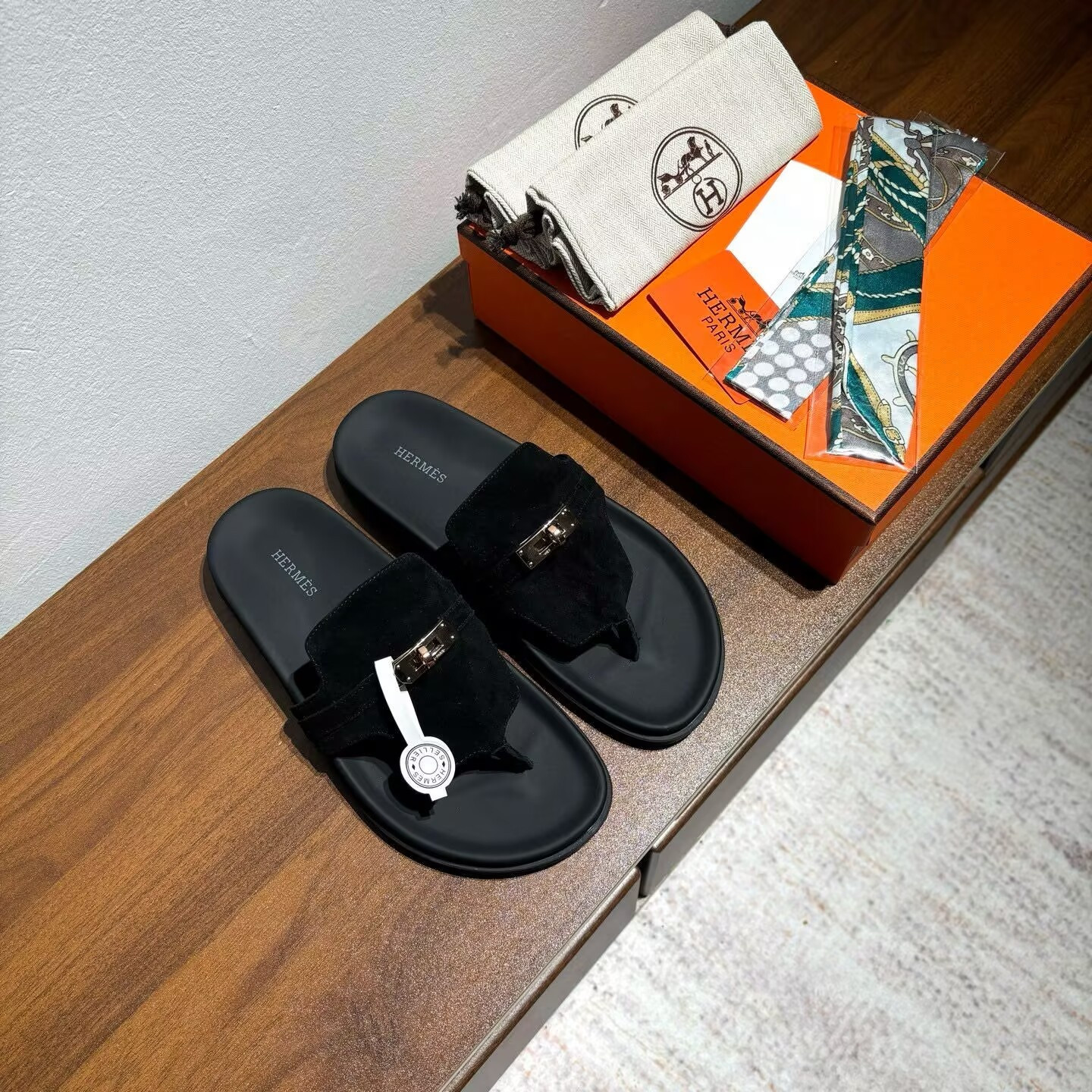 UA Hermès Empire Sandal Gold hardware
