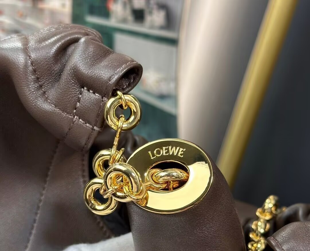 L0ew* small squeeze bag in mellow nappa lambskin 29x10.5x24cm