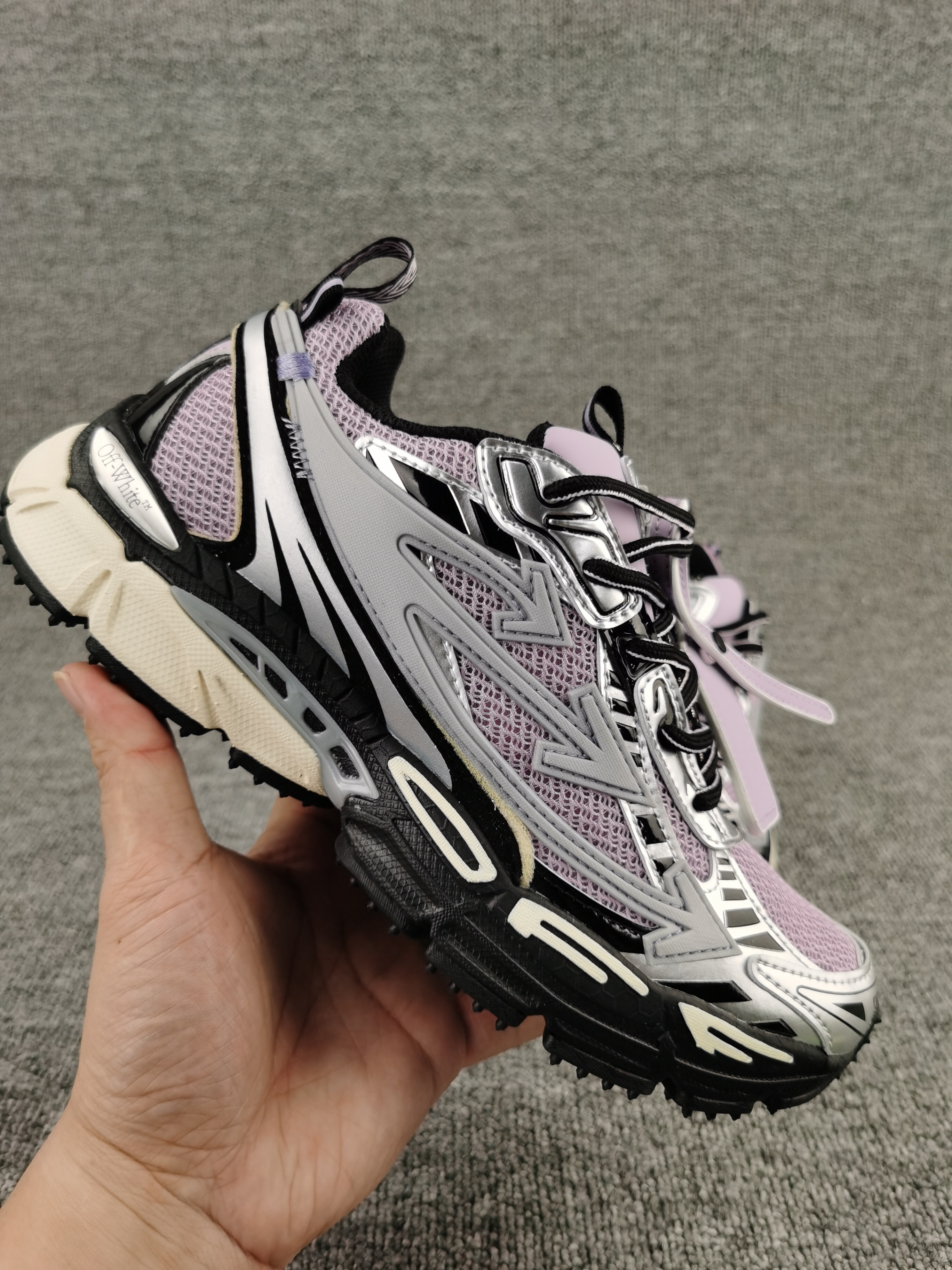 UA Off-White "BE RIGHT BACK"