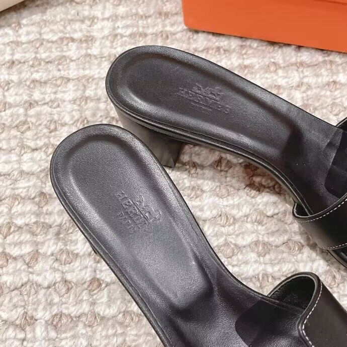 UA Hermès Oasis Sandal