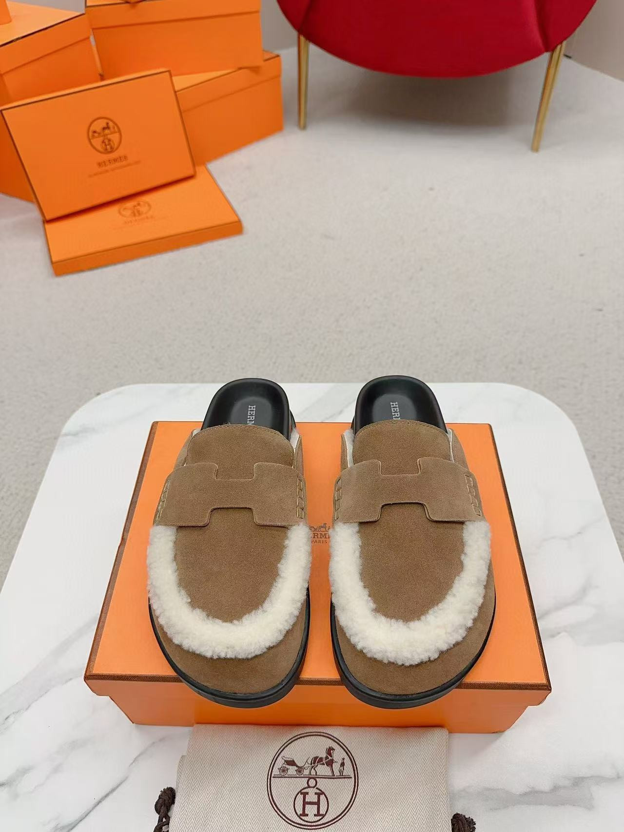 UA Hermès Chypre sandal