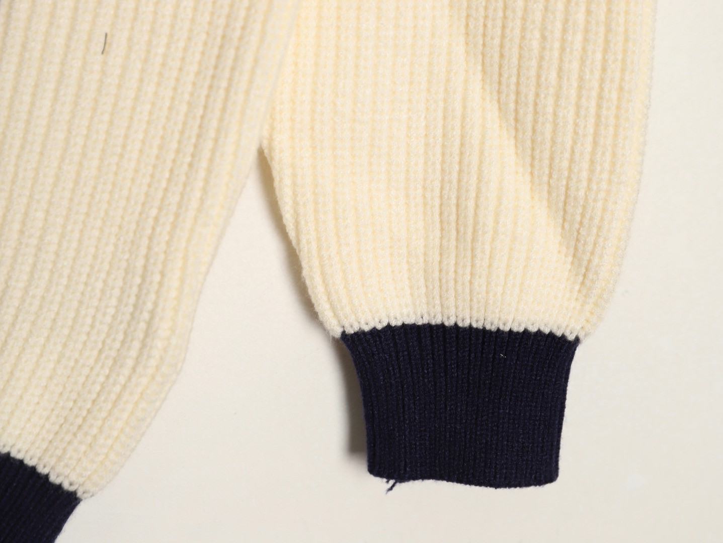 G*u*i 25fw sweaters coats