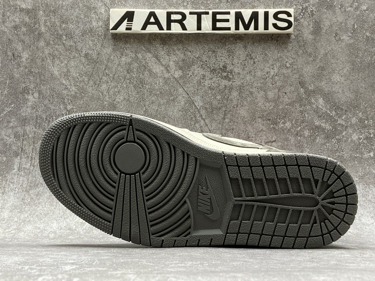 Air Jordan 1 Mid Sneakersnstuff 20th Anniversary