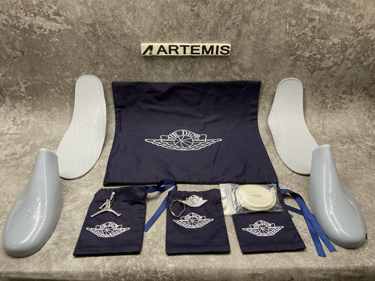 air jordan 1 retro high D*or (blue box version)