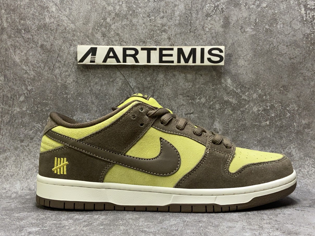 Nike Dunk Low Fluorescent Yellow