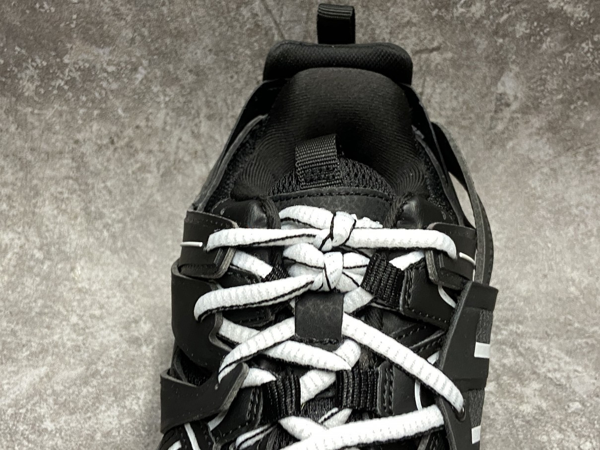 Balenciga Track Black White