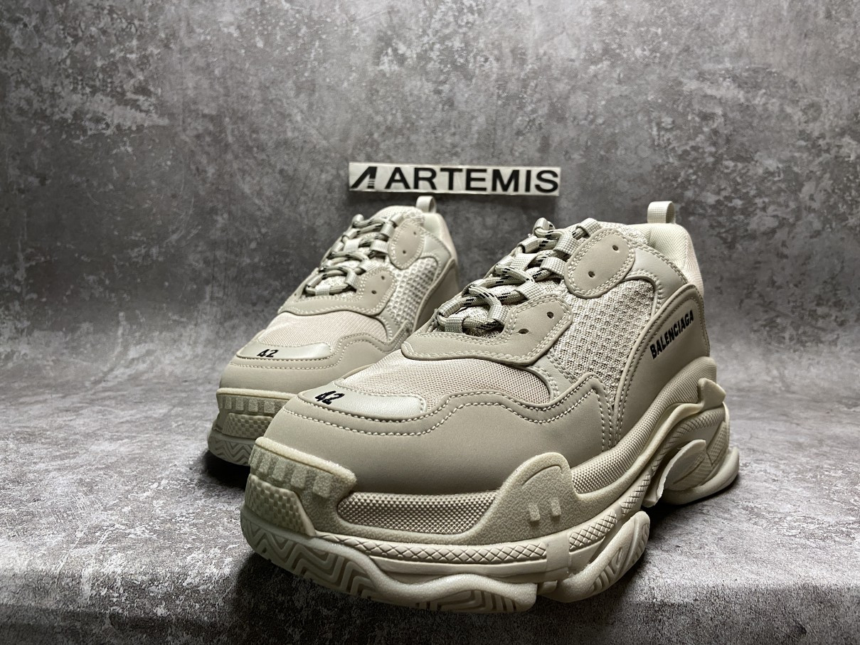 Balenciga Triple S Street Style Leather