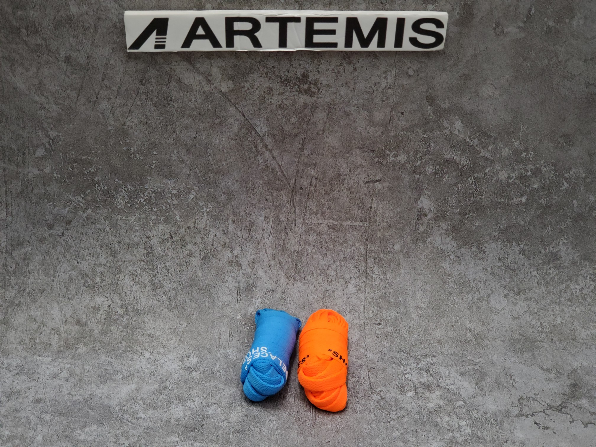 Air Jordan 1 Retro High Off-White University Blue