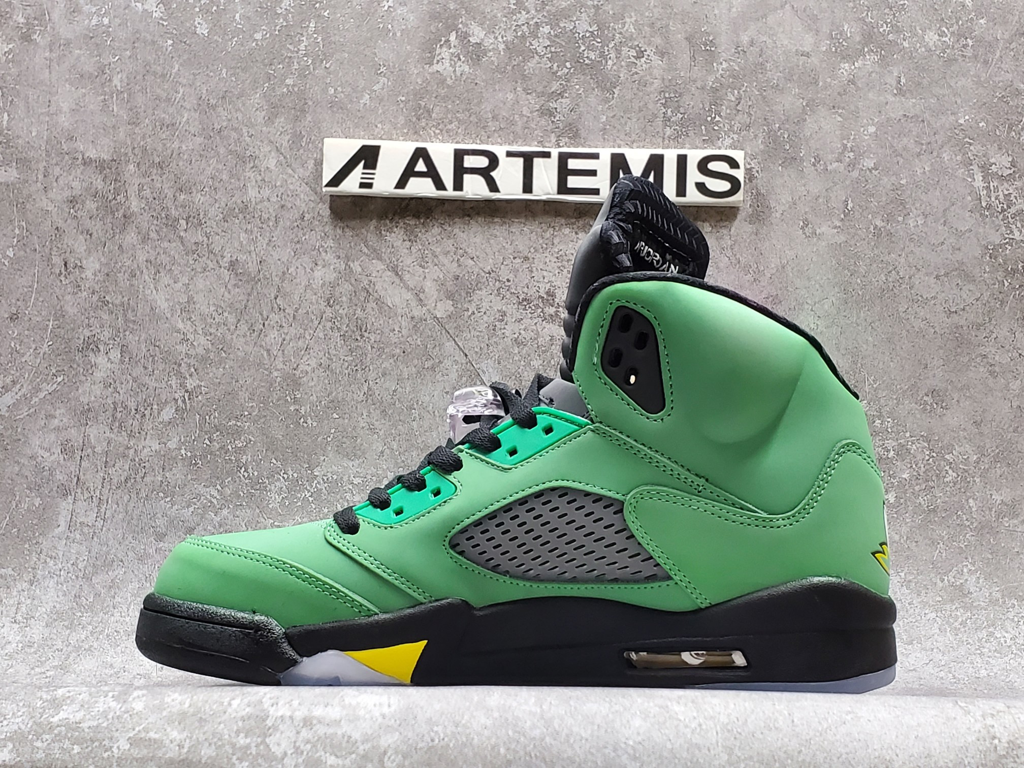 Air Jordan 5 Retro Oregon Ducks