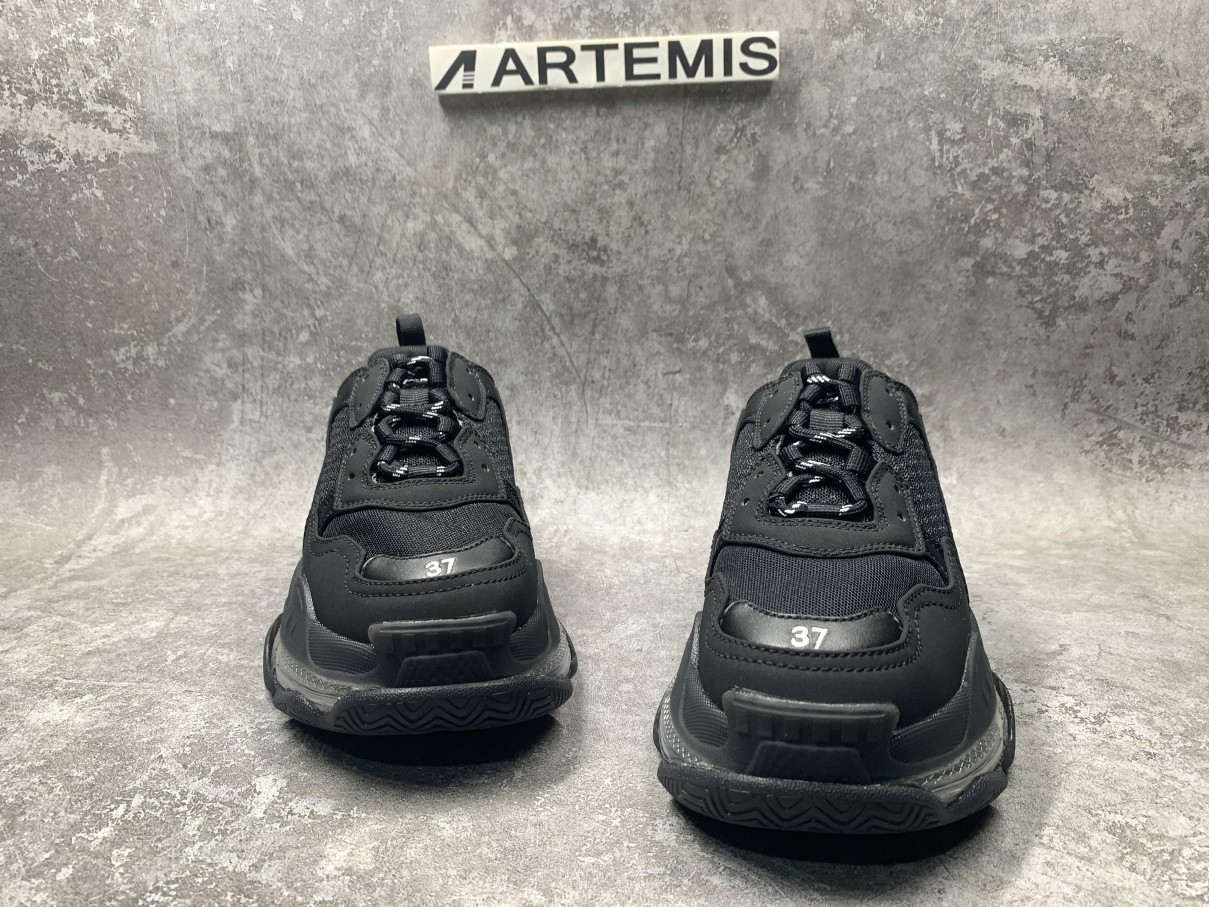 Balenciga Triple S Clear Sole Black Ivory