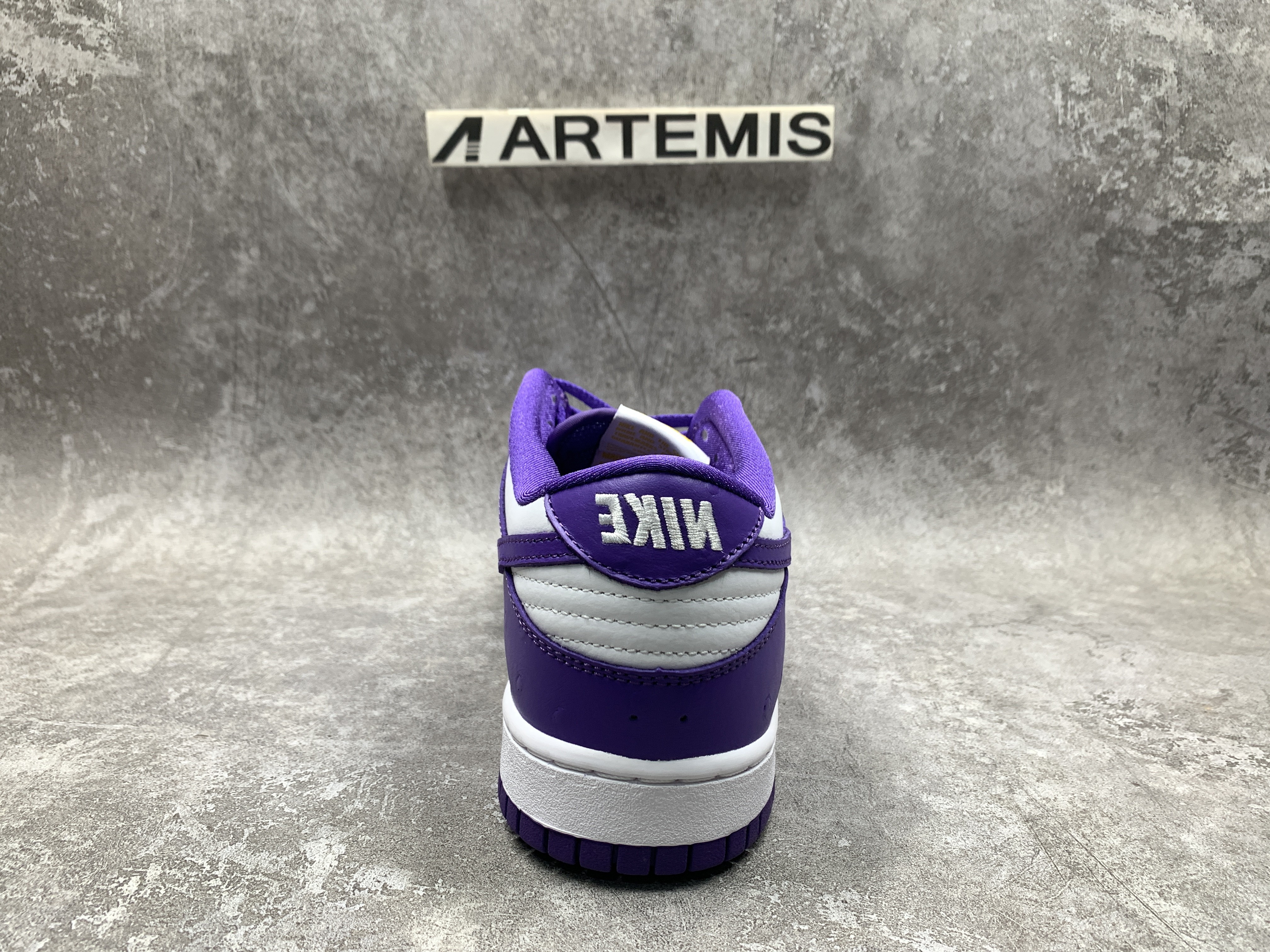 Nike Dunk Low Flip the Old School