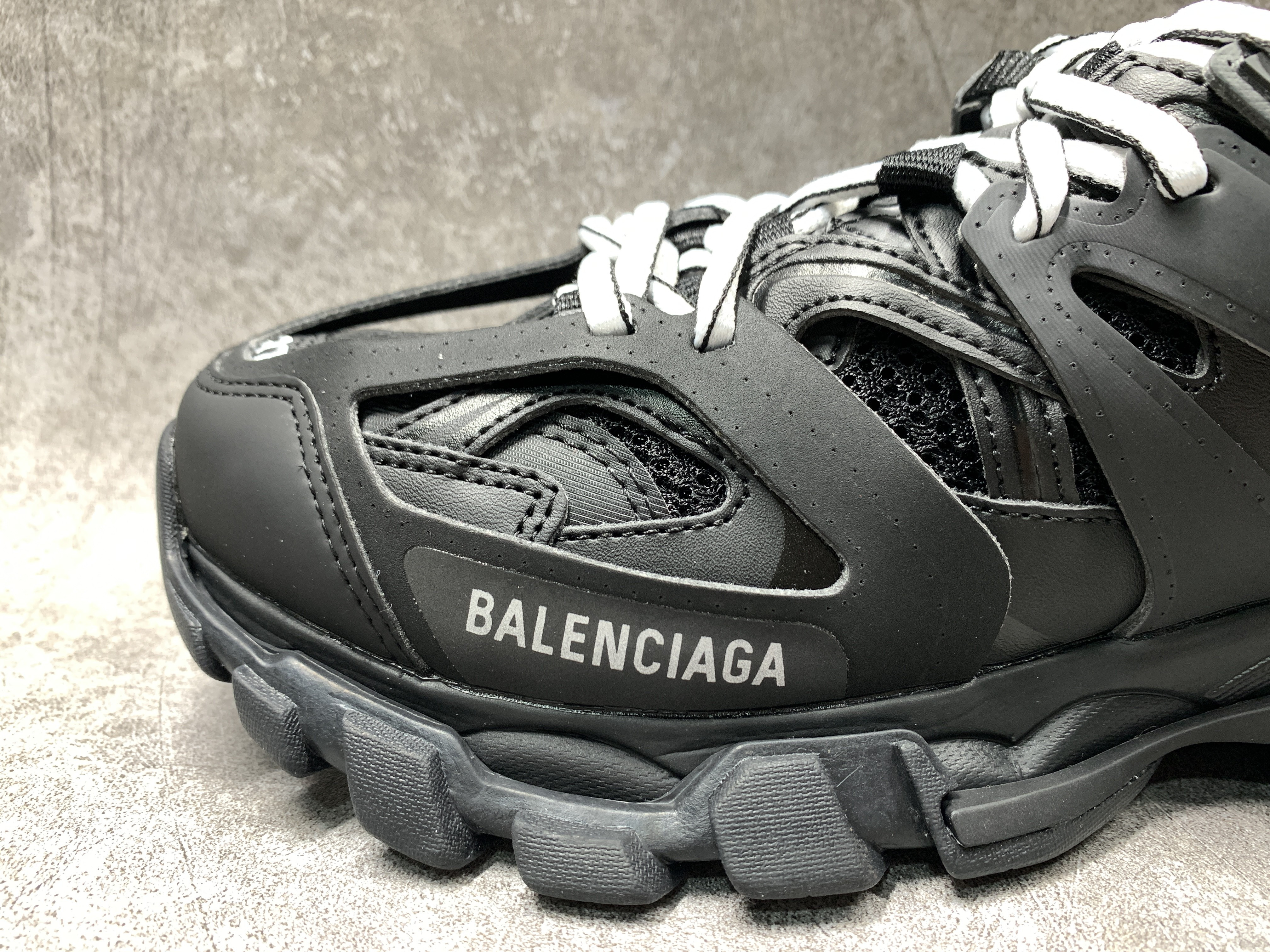 Balenciga Track Mule Black