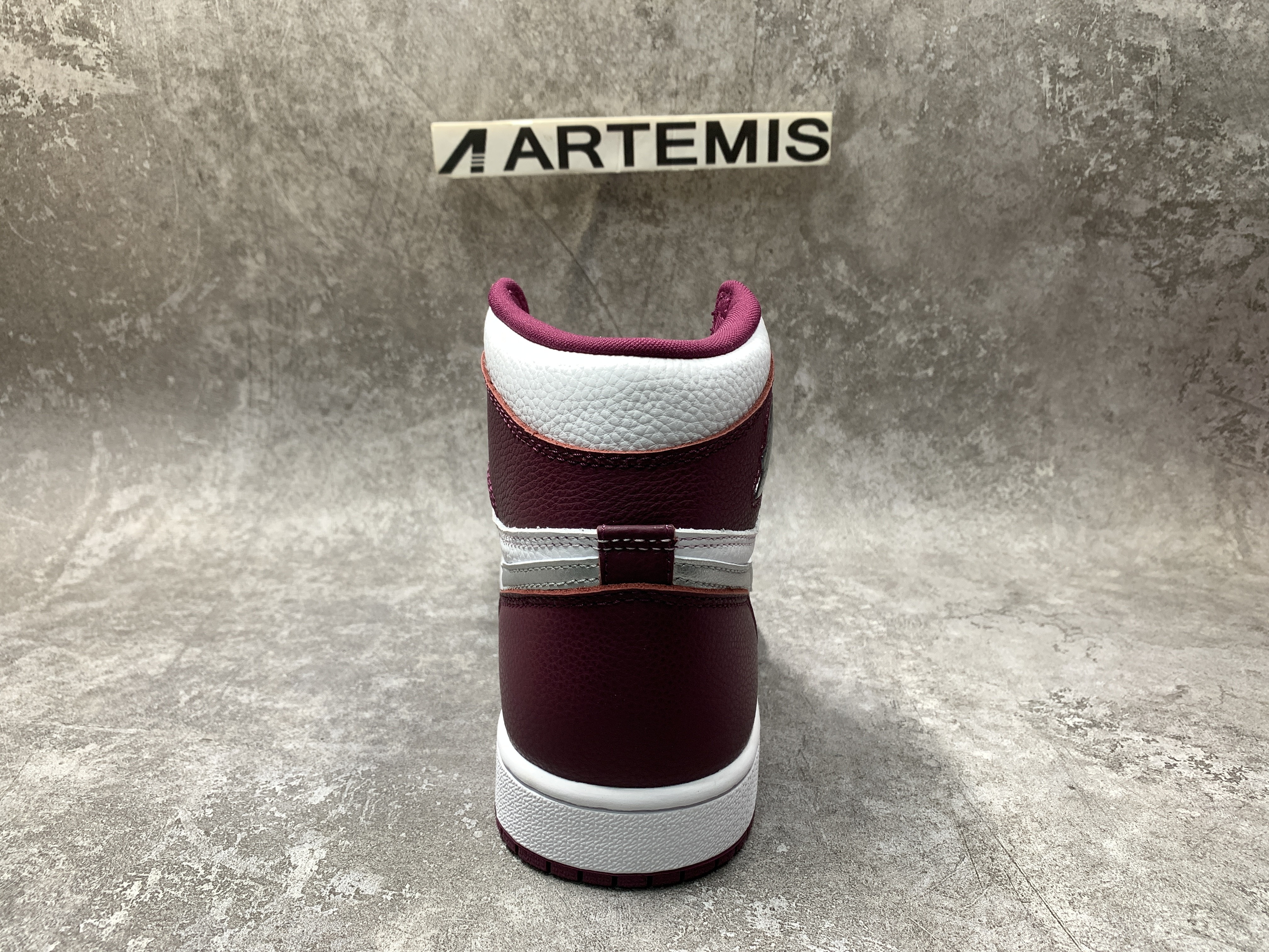 Air Jordan 1 Retro High OG