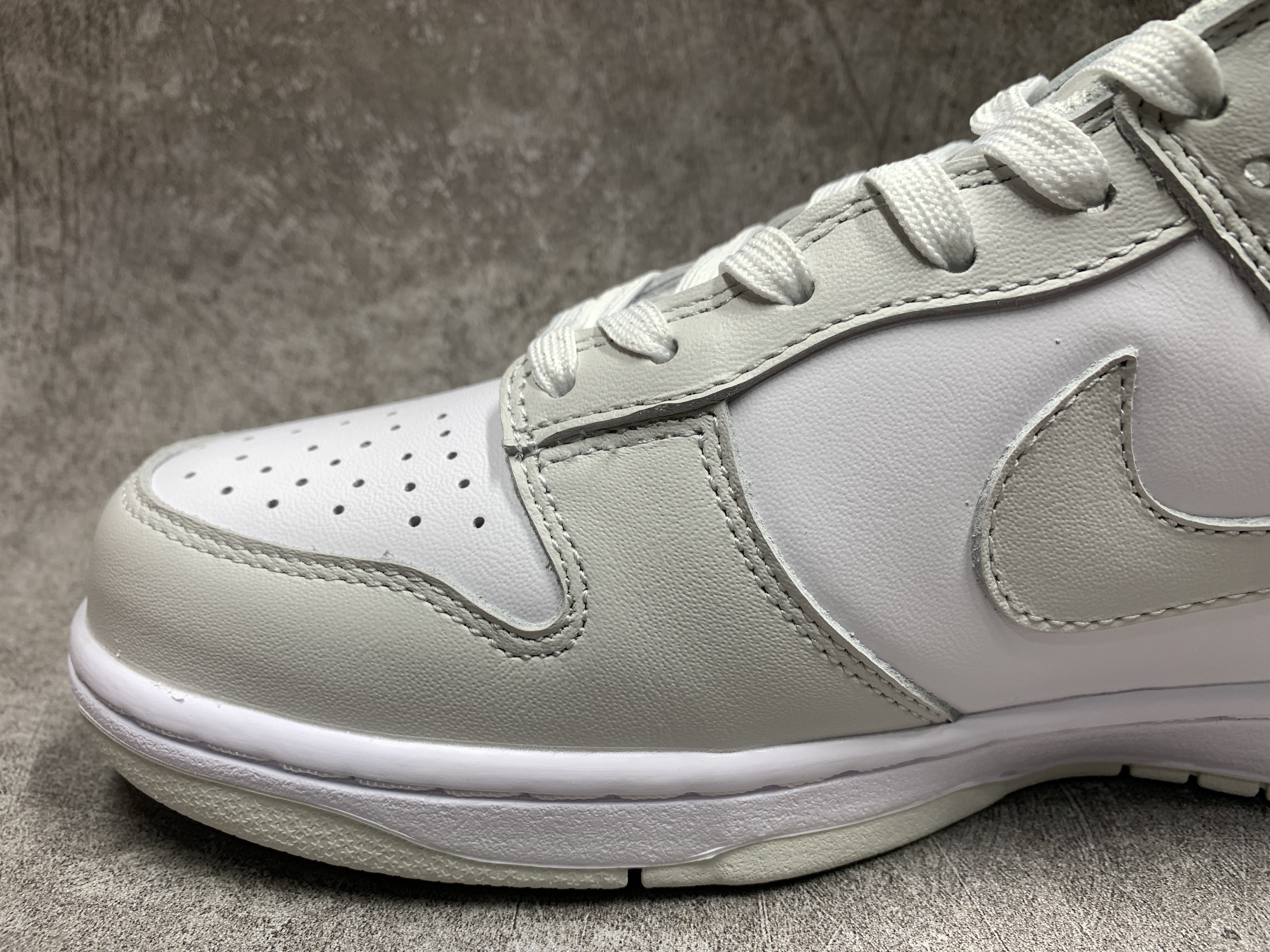 Nike Dunk Low Photon Dust