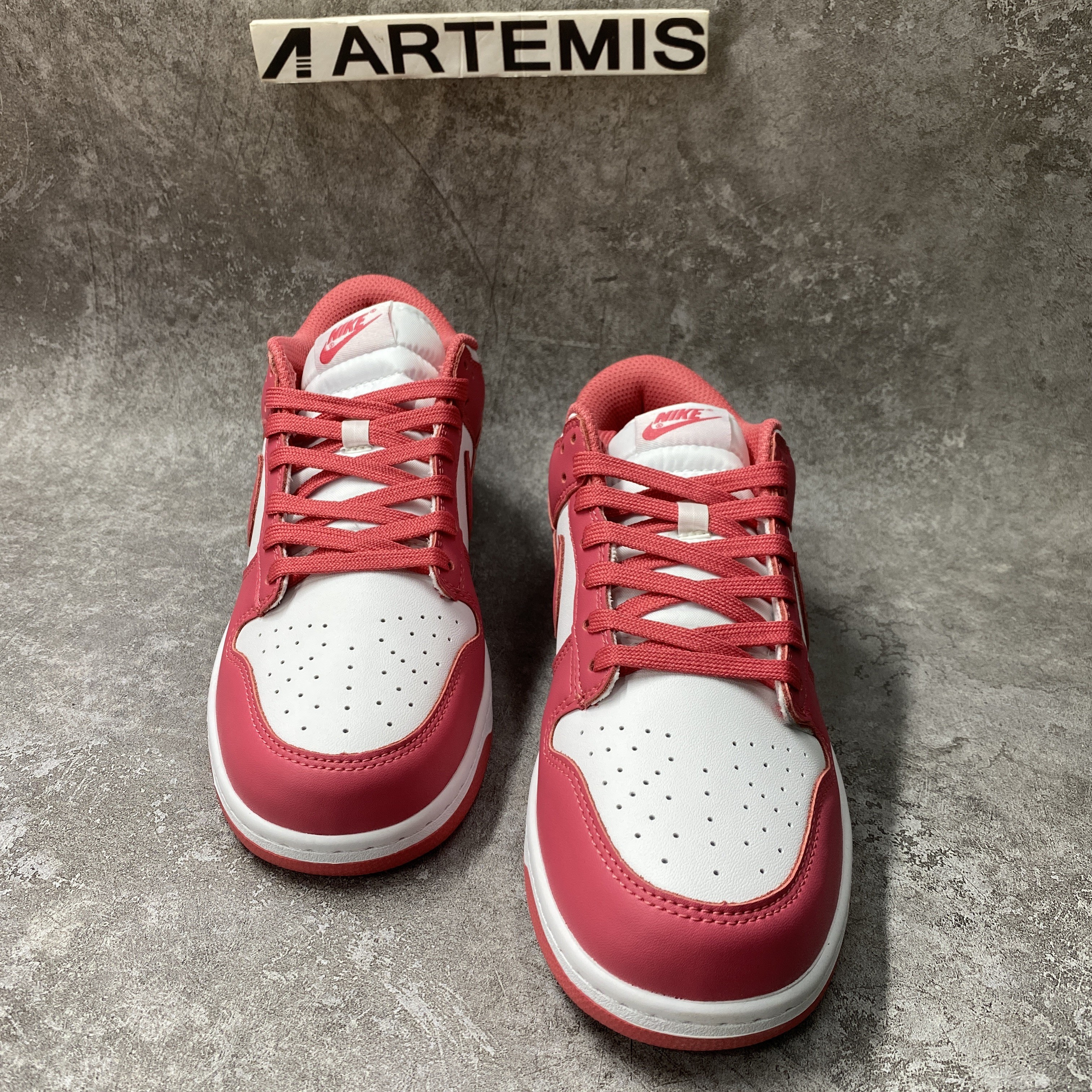 Nike Dunk Low Archeo Pink