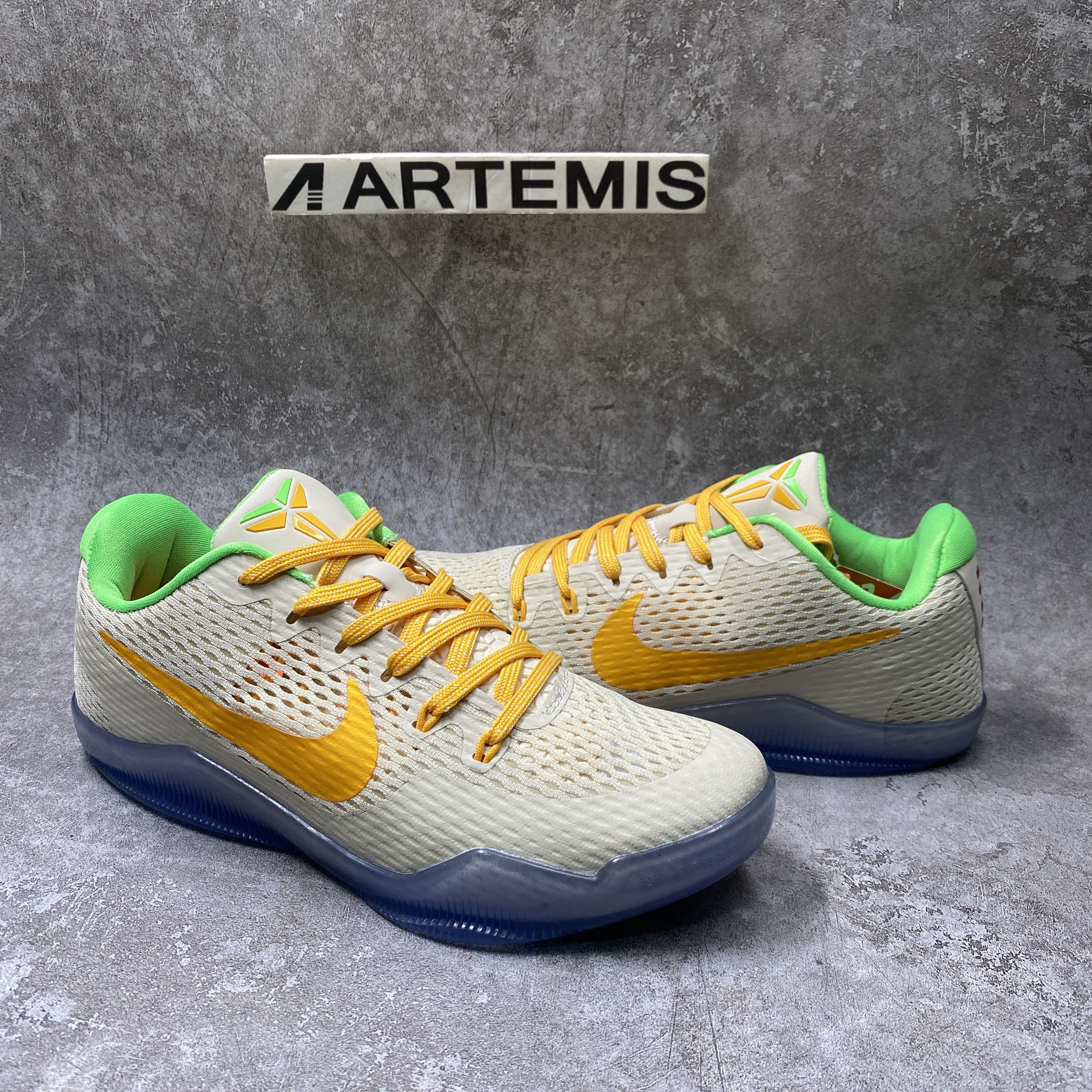 Nike Kobe 11 Peach Jam PE