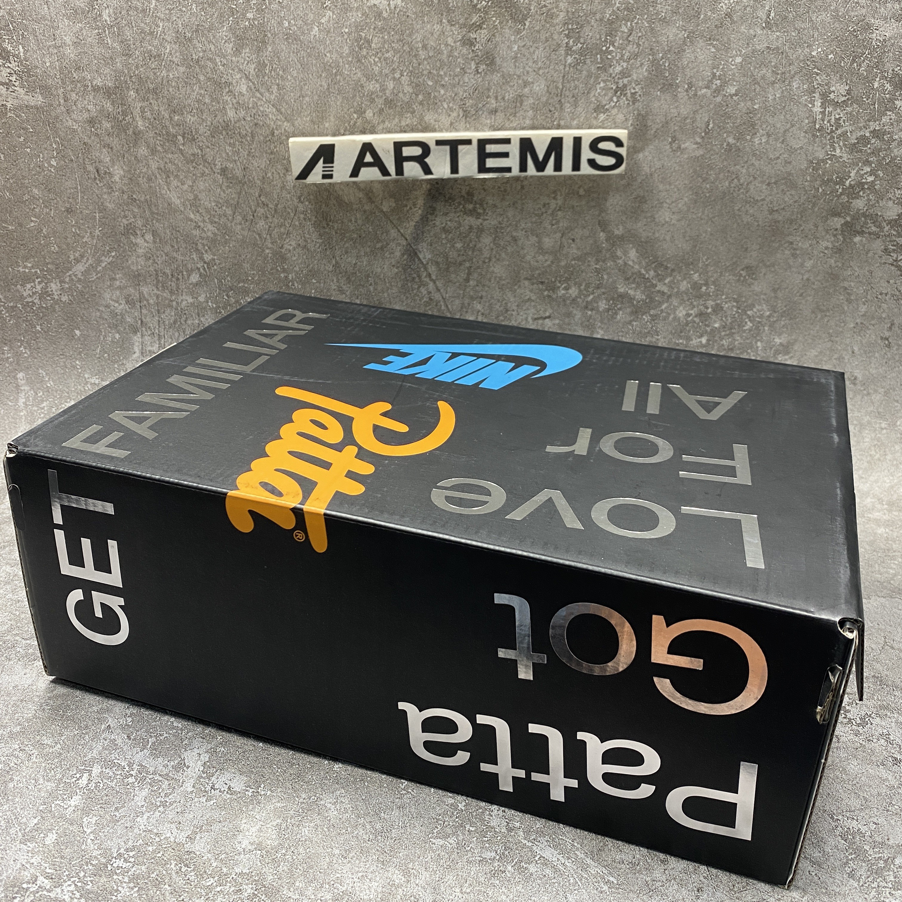 Nike Air Max 1 x Patta White Grey