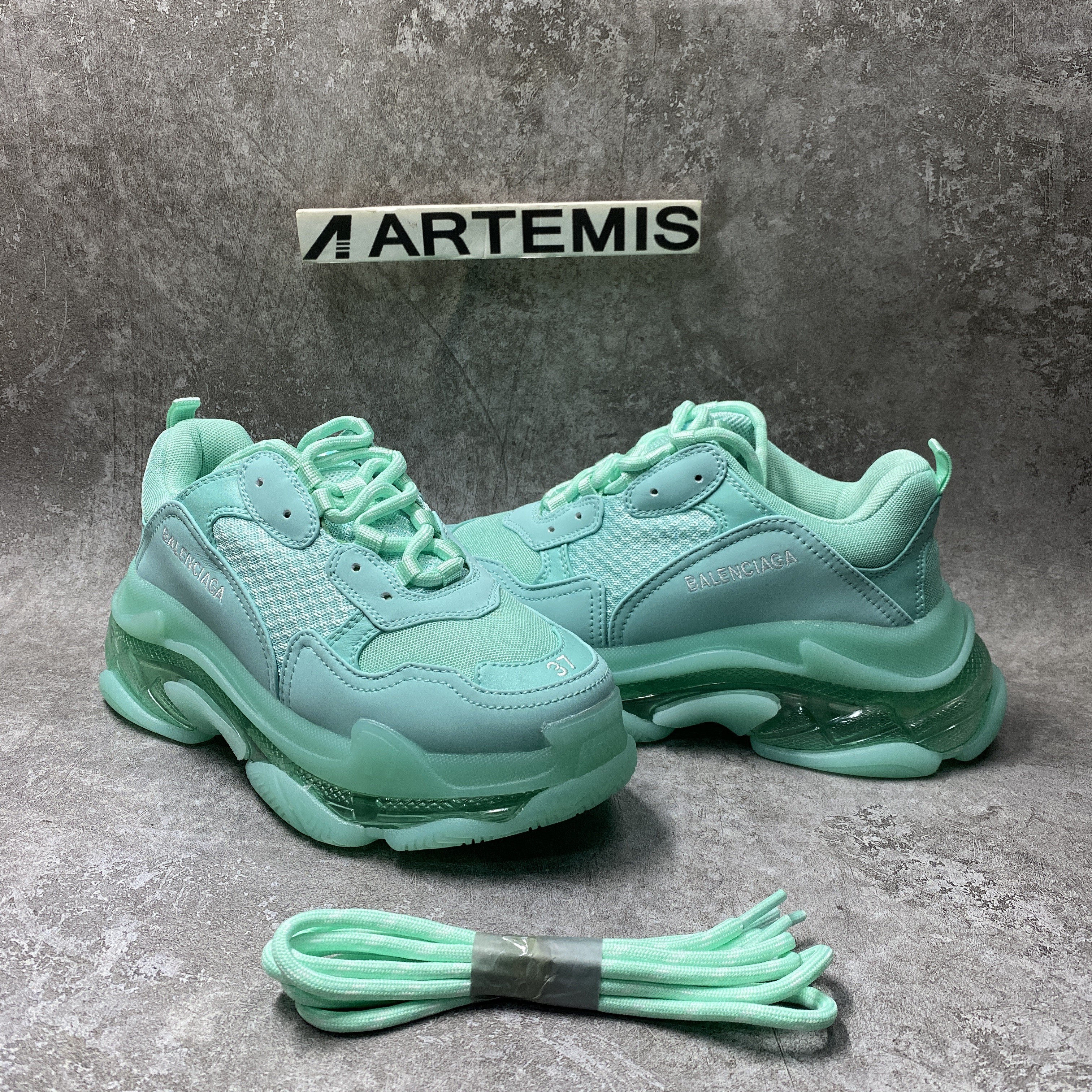 Balenciga Triple S Clear Sole Green