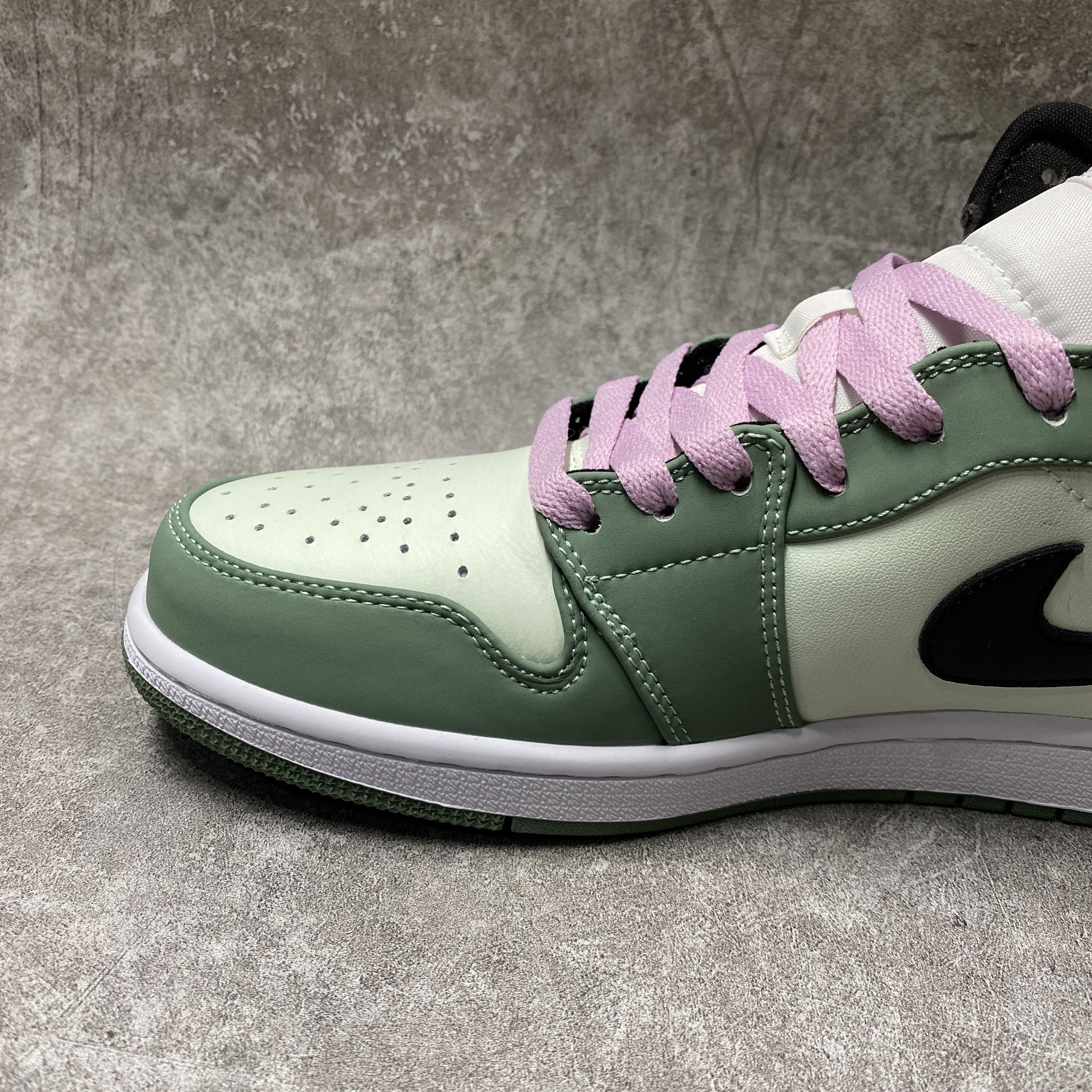 Air Jordan 1 Mid Dutch Green