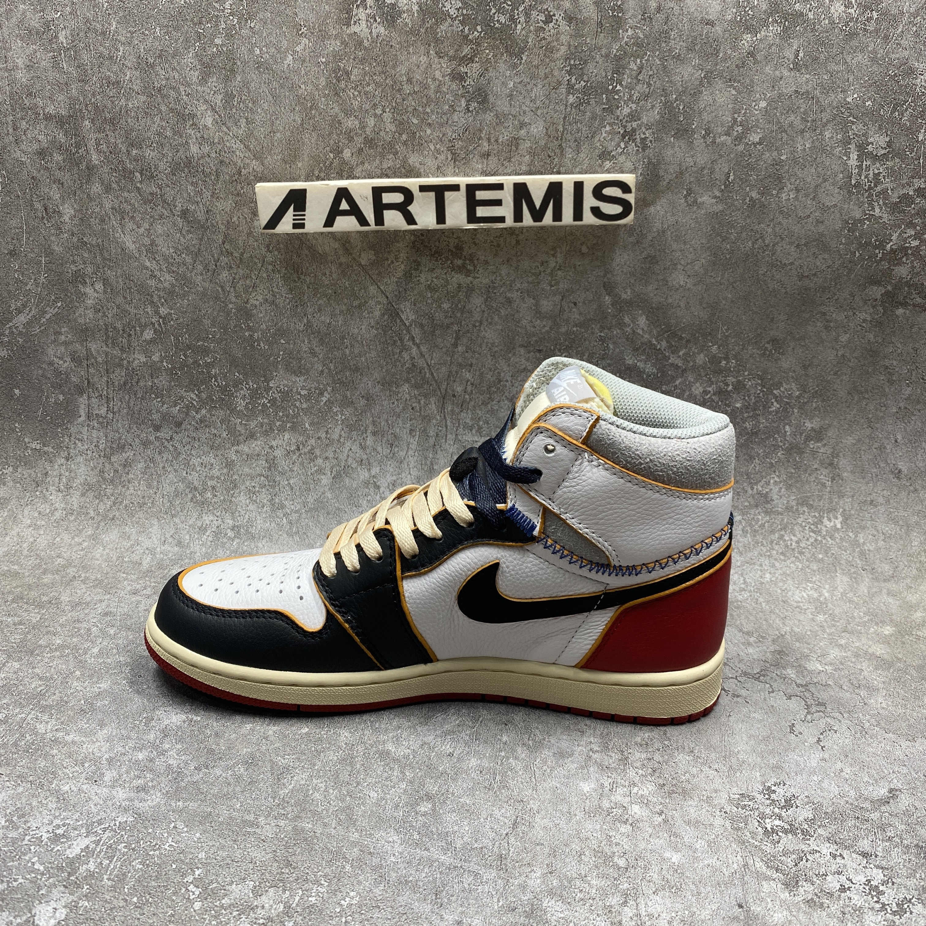 Air Jordan 1 Retro High Union Los Angeles Black Toe