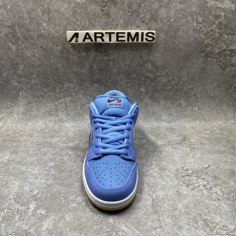 Nike SB Dunk Low Philadelphia Phillies