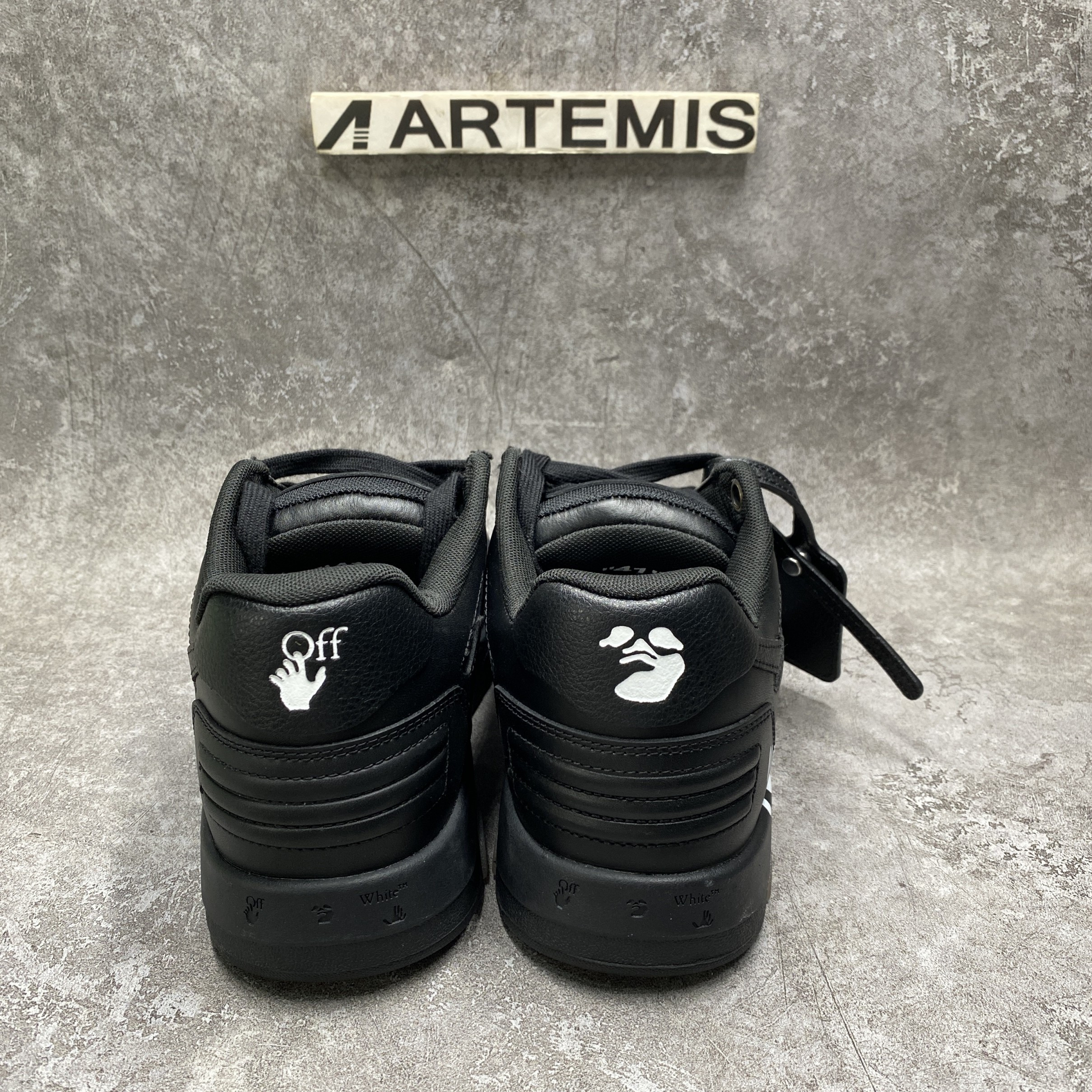 OFF-WHITE Out Of Office OOO For Walking Low Tops Black White (SS22)