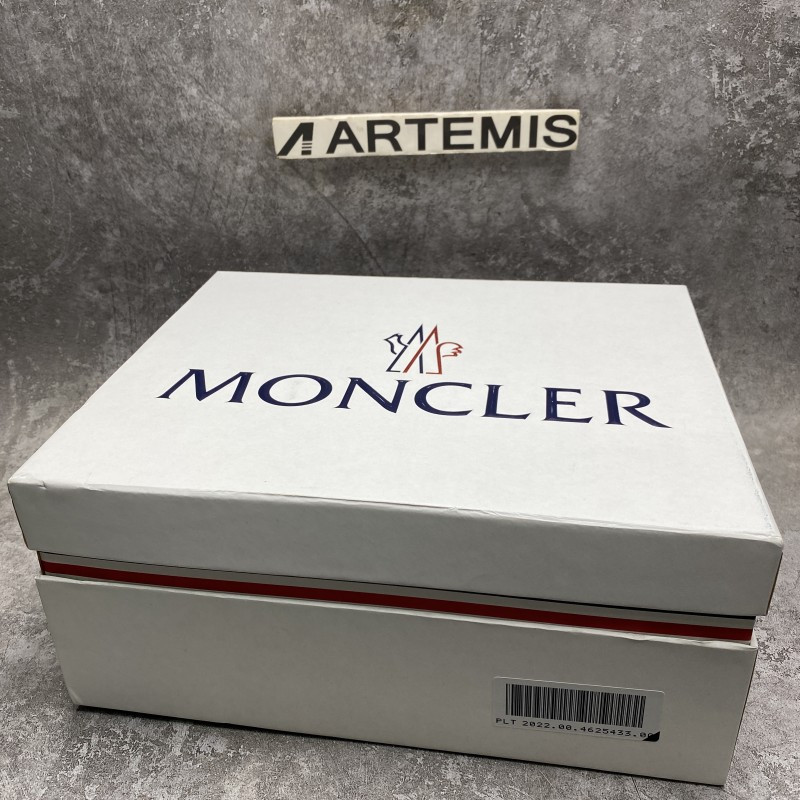 Moncler Trailgrip Beige White