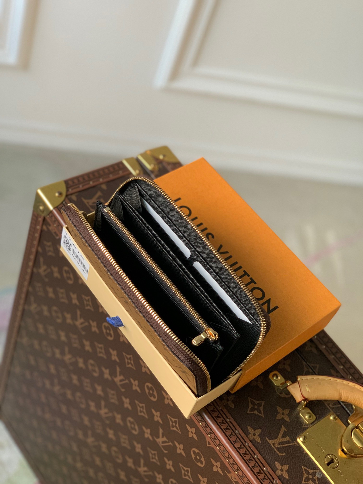 LV Zippy Wallet M82444