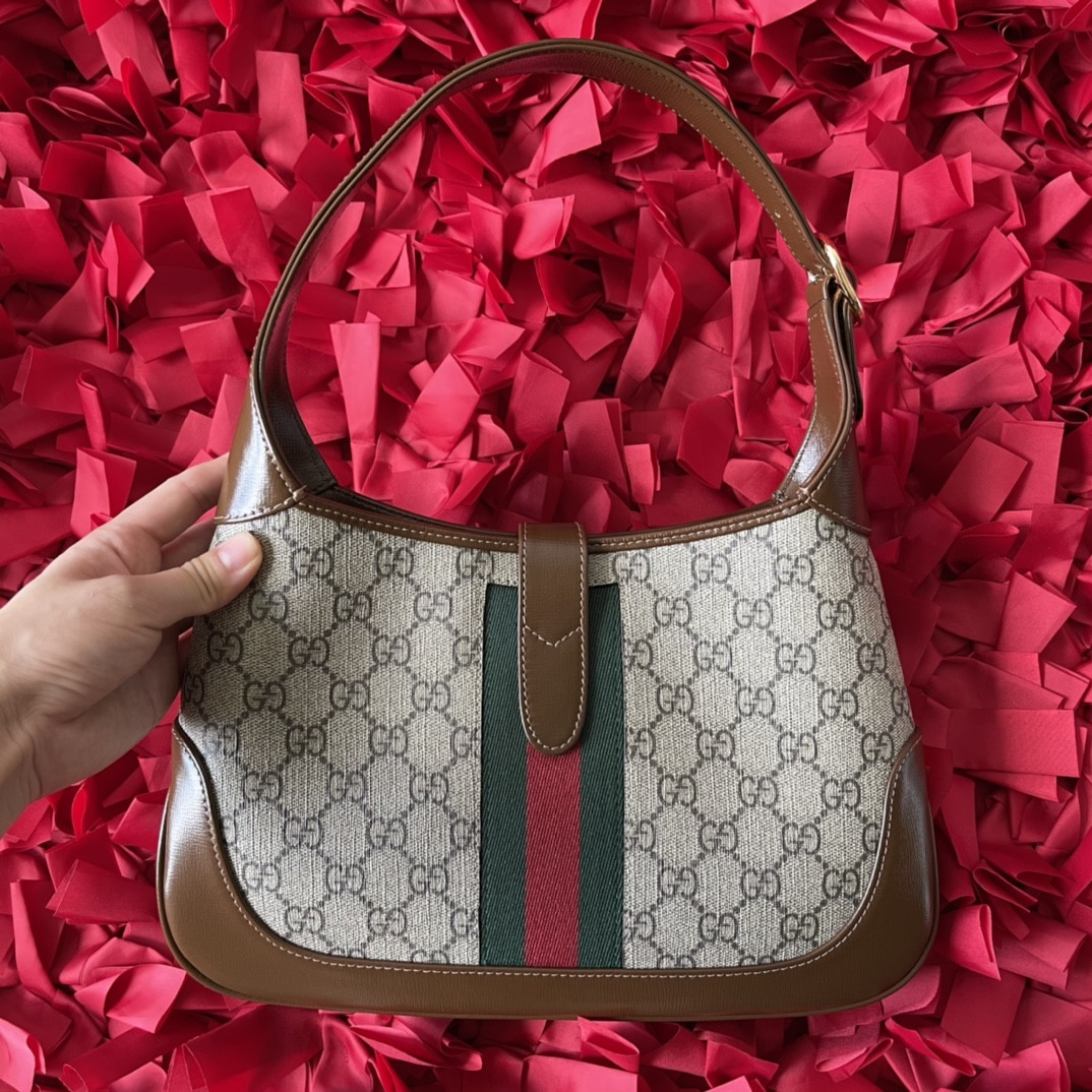 G*u*i jackie small shoulder bag 10.8"w x 7.5"h x 1.6"d