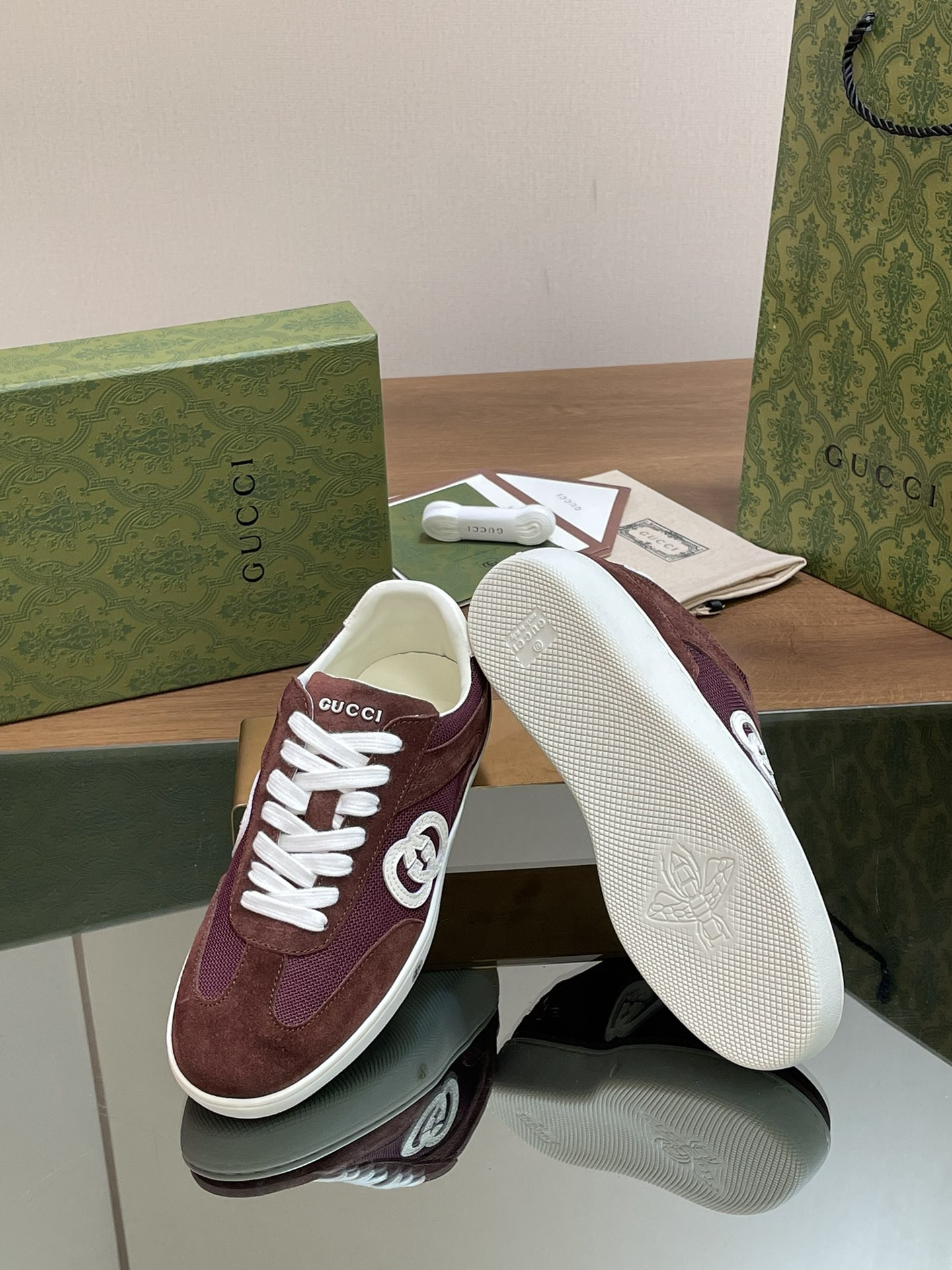 ua G*u*i interlocking g sneaker red