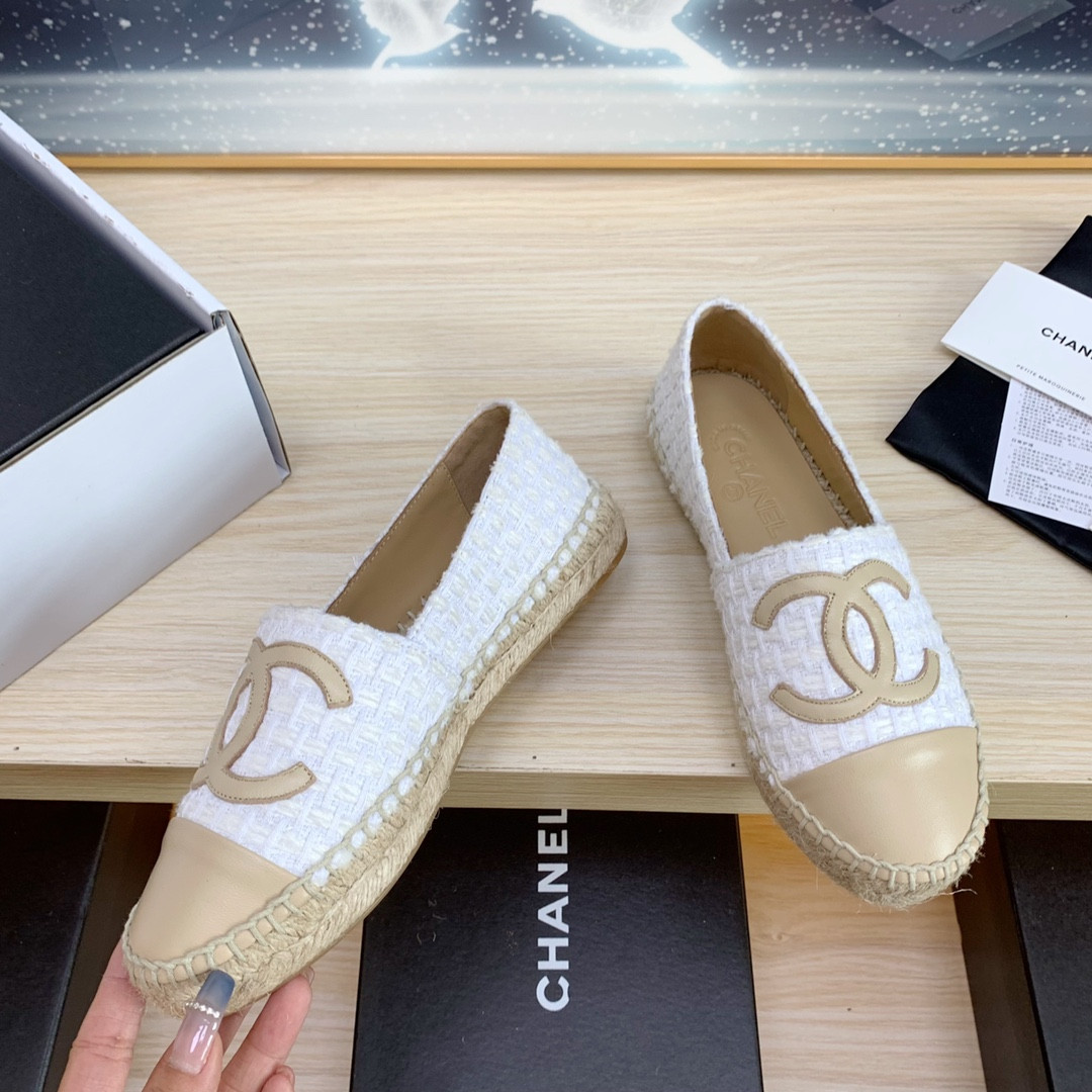 ua Ch*el espadrilles