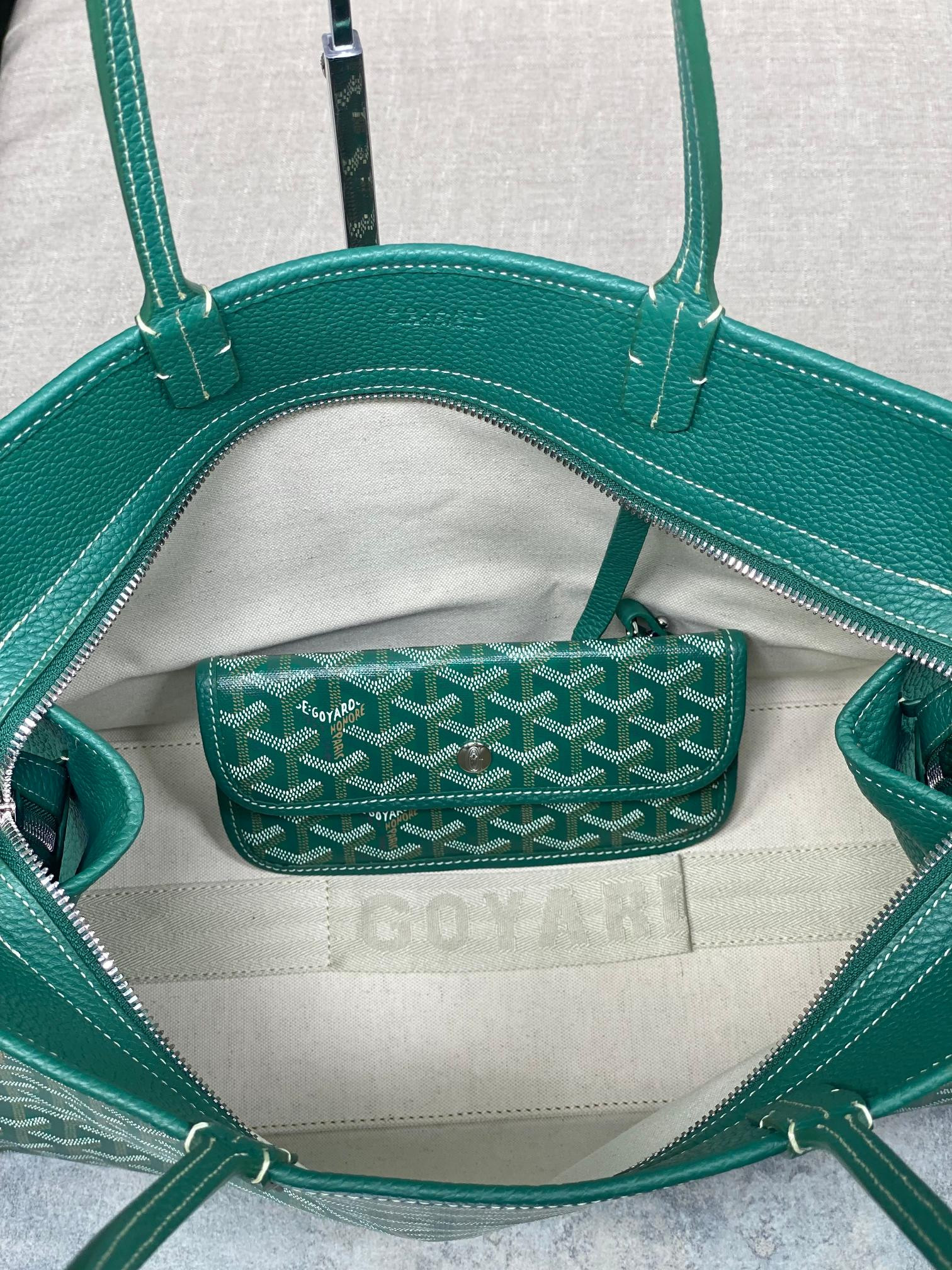 Go*ard chic du chien 41x30x16.5cm