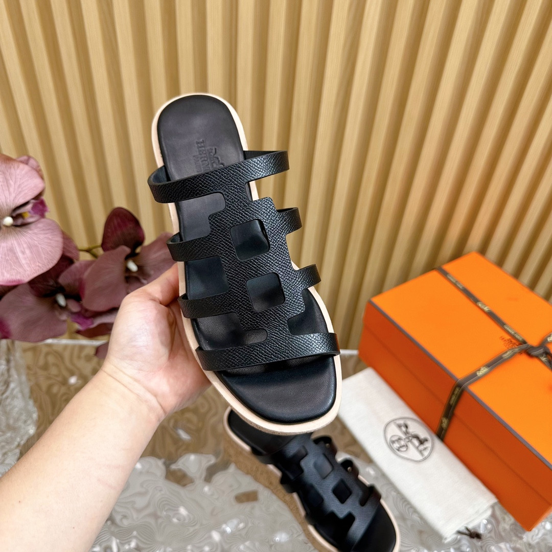 UA Hermès Isabella 30 sandal
